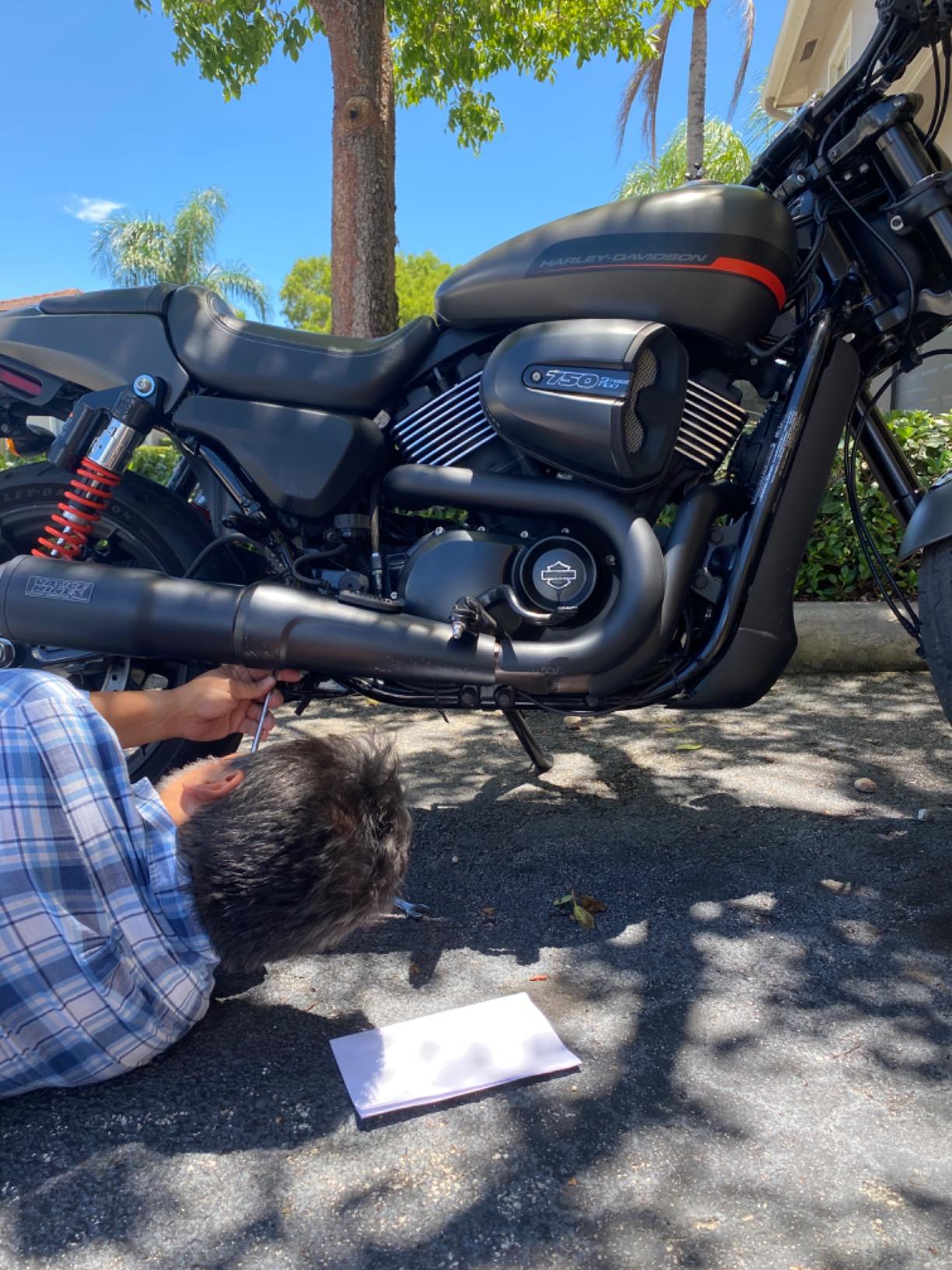 Vance & Hines 47943 Hi-Output Slip-On customer photo 1