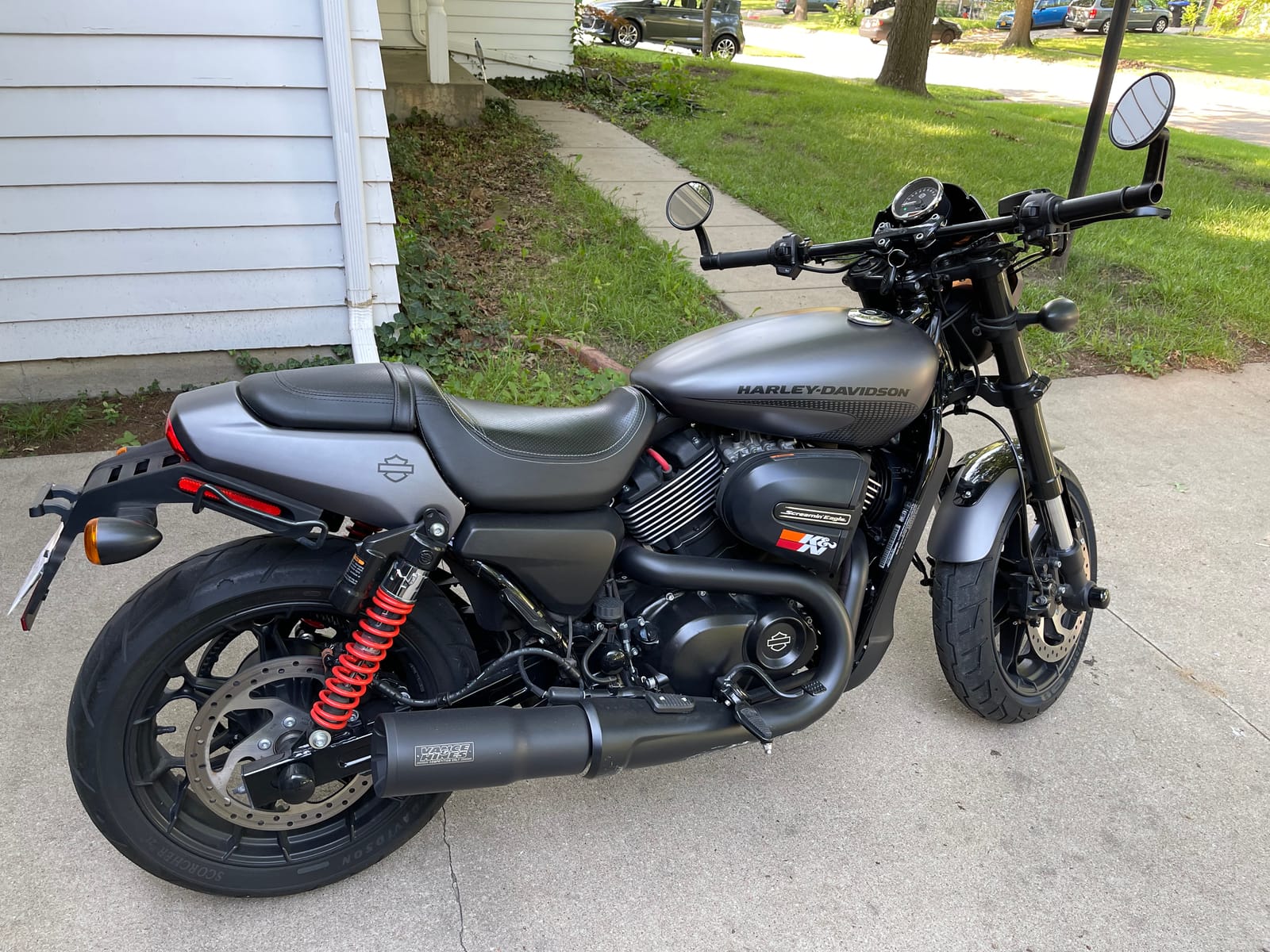 Vance & Hines 47943 Hi-Output Slip-On customer photo 2