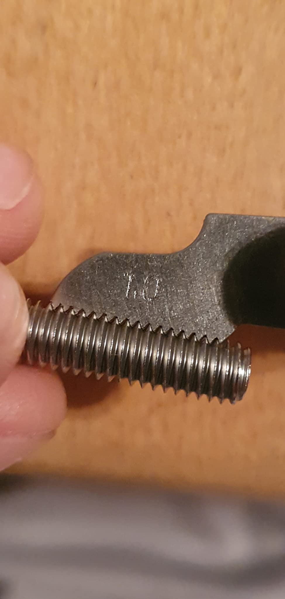 ChgImposs Metric & Imperial & US Screw Gauge SAE Whitworth 55 Degree & Metric 60 Degree & & US 60 Degree Thread Pitch Gauge for Industrial Measurement customer photo 1