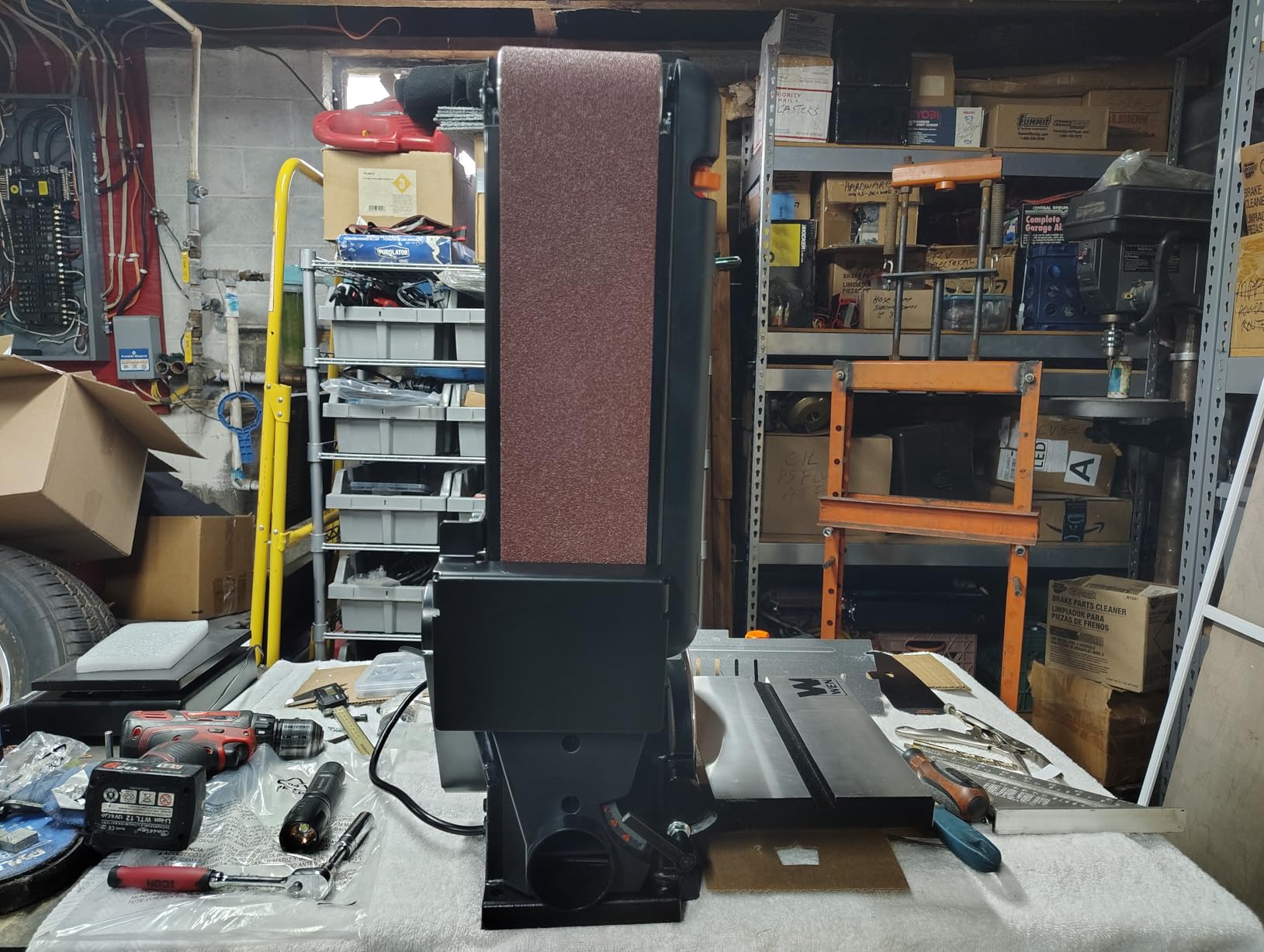 WEN Benchtop Belt and Disc Sander with 4 x 36 in. Belt, 6 in. Disc and Cast Iron Base (6502T) customer photo 1