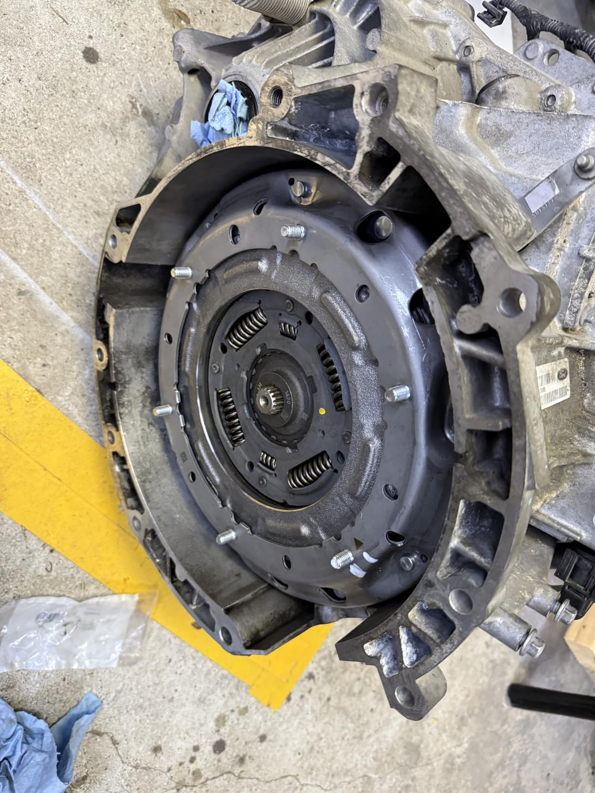 Schaeffler LuK RepSet 07-233 Clutch Kit, OEM Replacement Transmission Clutch Kit, Compatible with Ford EcoSport 13-17, Fiesta 11-19, Figo 16-18, Focus 11-18 customer photo 1