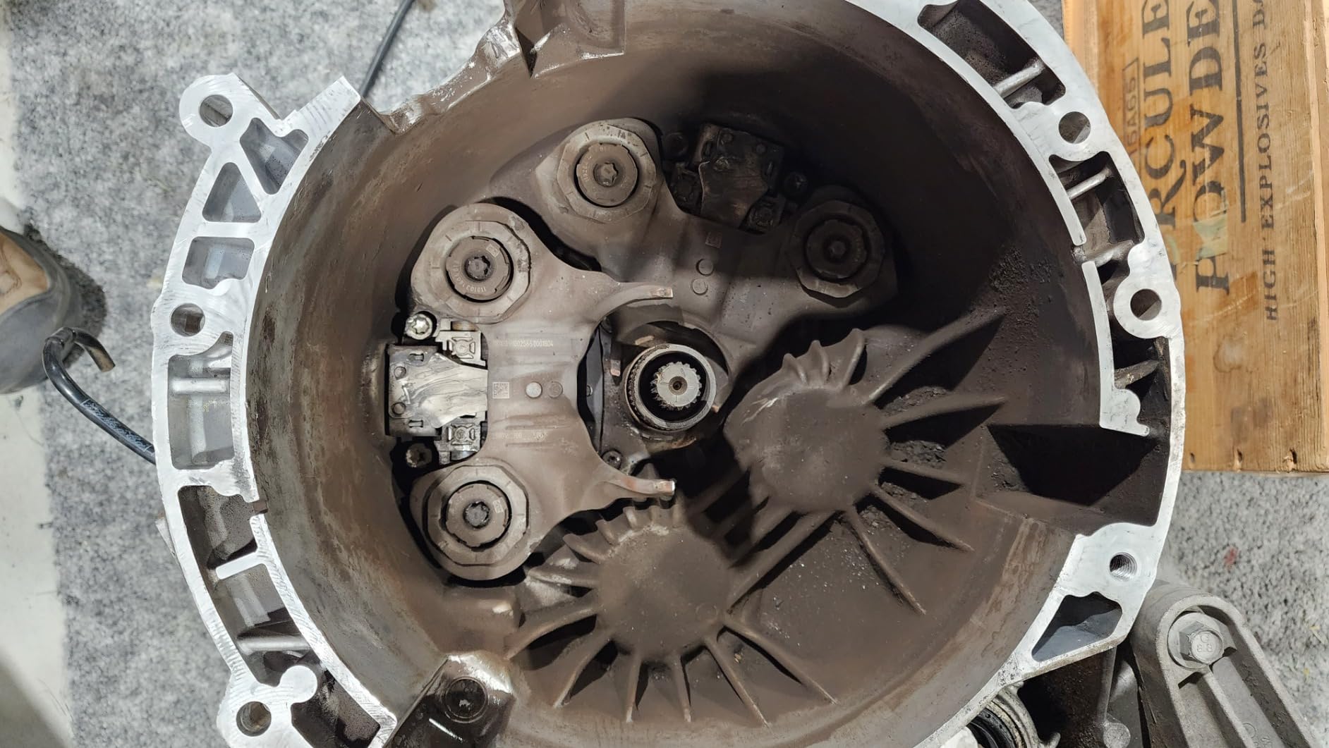 Schaeffler LuK RepSet 07-233 Clutch Kit, OEM Replacement Transmission Clutch Kit, Compatible with Ford EcoSport 13-17, Fiesta 11-19, Figo 16-18, Focus 11-18 customer photo 2