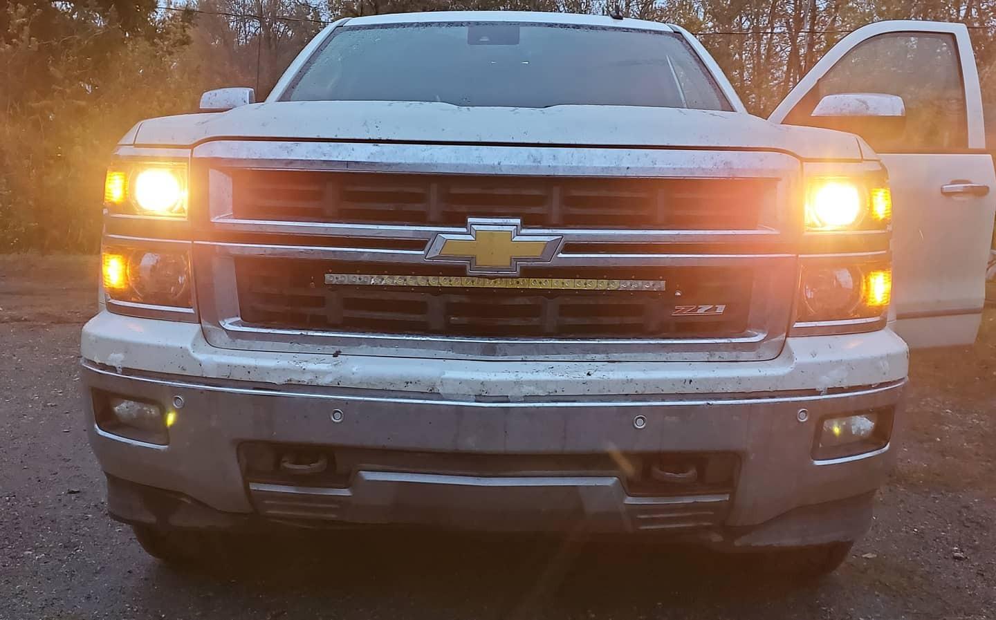 32 Inch LED Light Bar Single Row Flood & SpotBeam Combo 30000LM Off Road LED Light Bar Driving Light for Pickup SUV ATV UTV Truck Roof Bumper customer photo 1
