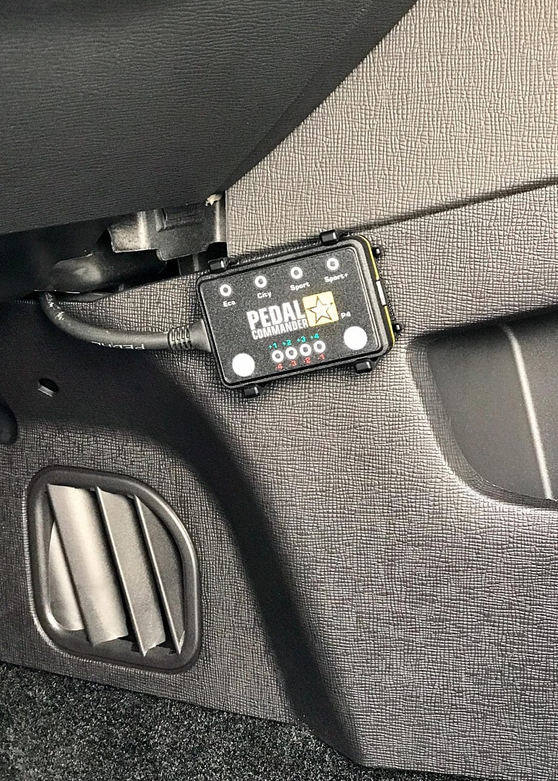 PEDAL COMMANDER for Ford F-250 Super Duty 2011-2026 Throttle Response Controller - Plug-and-Play, 36 Settings 4 Modes, Wireless App Control, Anti-Theft - Work Towing Hauling - F250 Truck Accessories customer photo 1