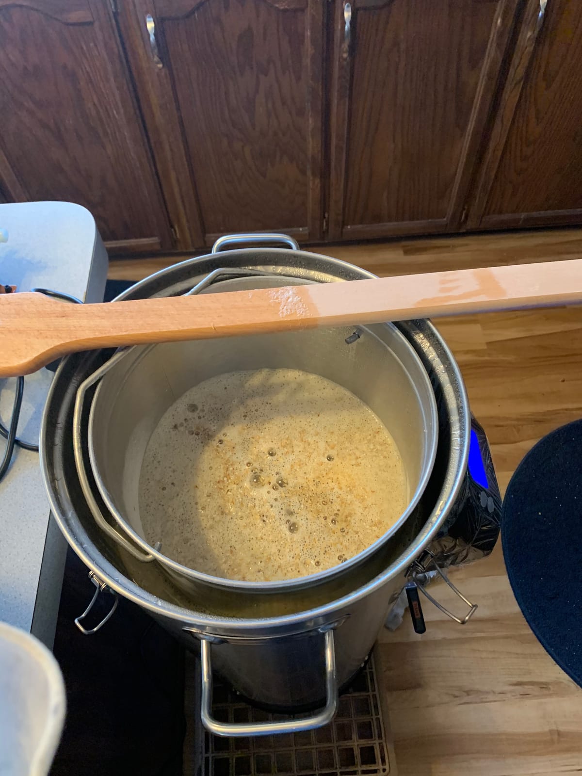 Bayou Classic 1052 35.5-in Beech Wood Mash Paddle Features Mash Holes to Allow Grain to Pass Through Perfect Stir Paddle for Most Large Batch Cooking customer photo 1