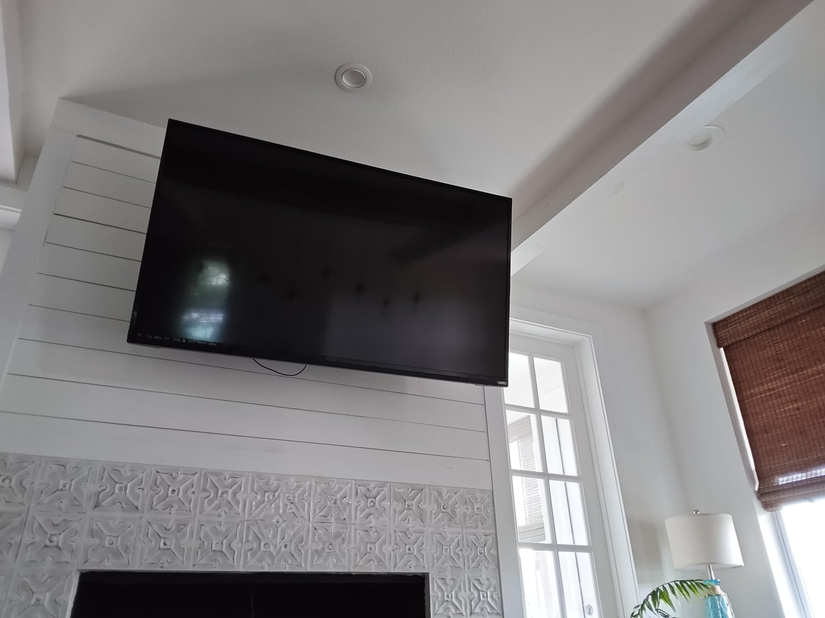 Full Motion TV Wall Mount for Most 37