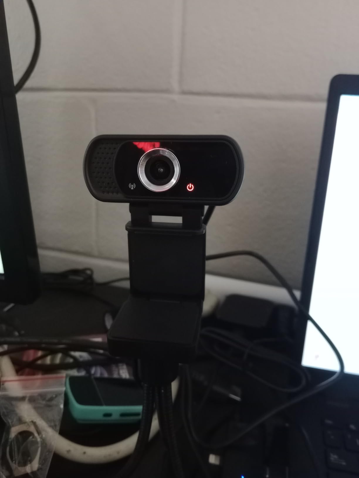 ZIQIAN 1080P Webcam with Microphone, USB Web HD Camera for PC, Laptop & Mac, 110° Wide Angle Computer Webcam with Privacy Cover & Tripod, Streaming Webcam for Zoom, Twitch, Teams, YouTube, Plug & Play customer photo 1