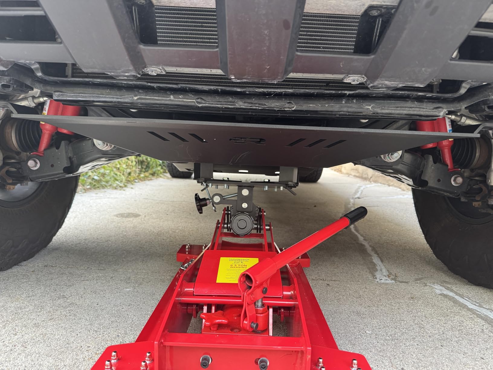 1100 lb Hydraulic Transmission Jack, 7.68