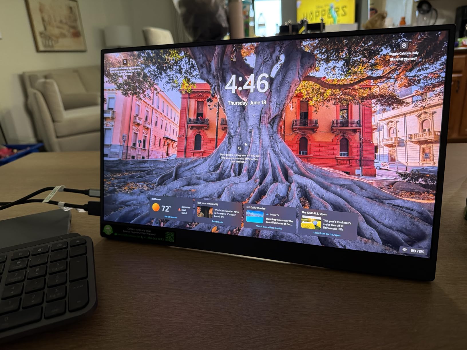 cocopar Portable Monitor 15.6 Inch 1080P FHD 60Hz 85% sRGB Travel Monitor with Speaker HDMI USB-C Second Screen for Laptop MacBook Surface PC Xbox PS4/5, VESA Mountable, with Cover Stand customer photo 2