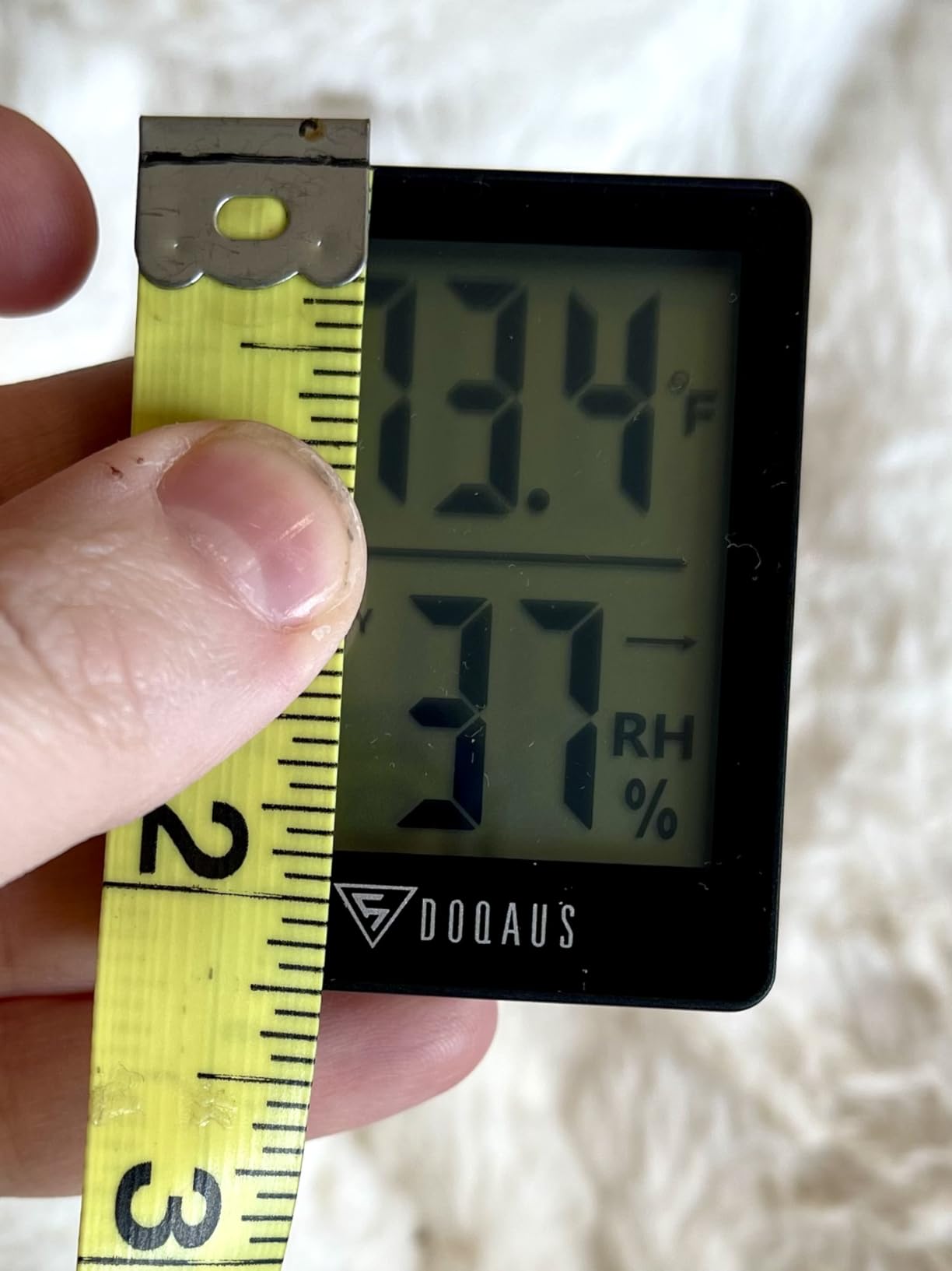 DOQAUS Digital Hygrometer Indoor Thermometer Humidity Meter, Black customer photo 2
