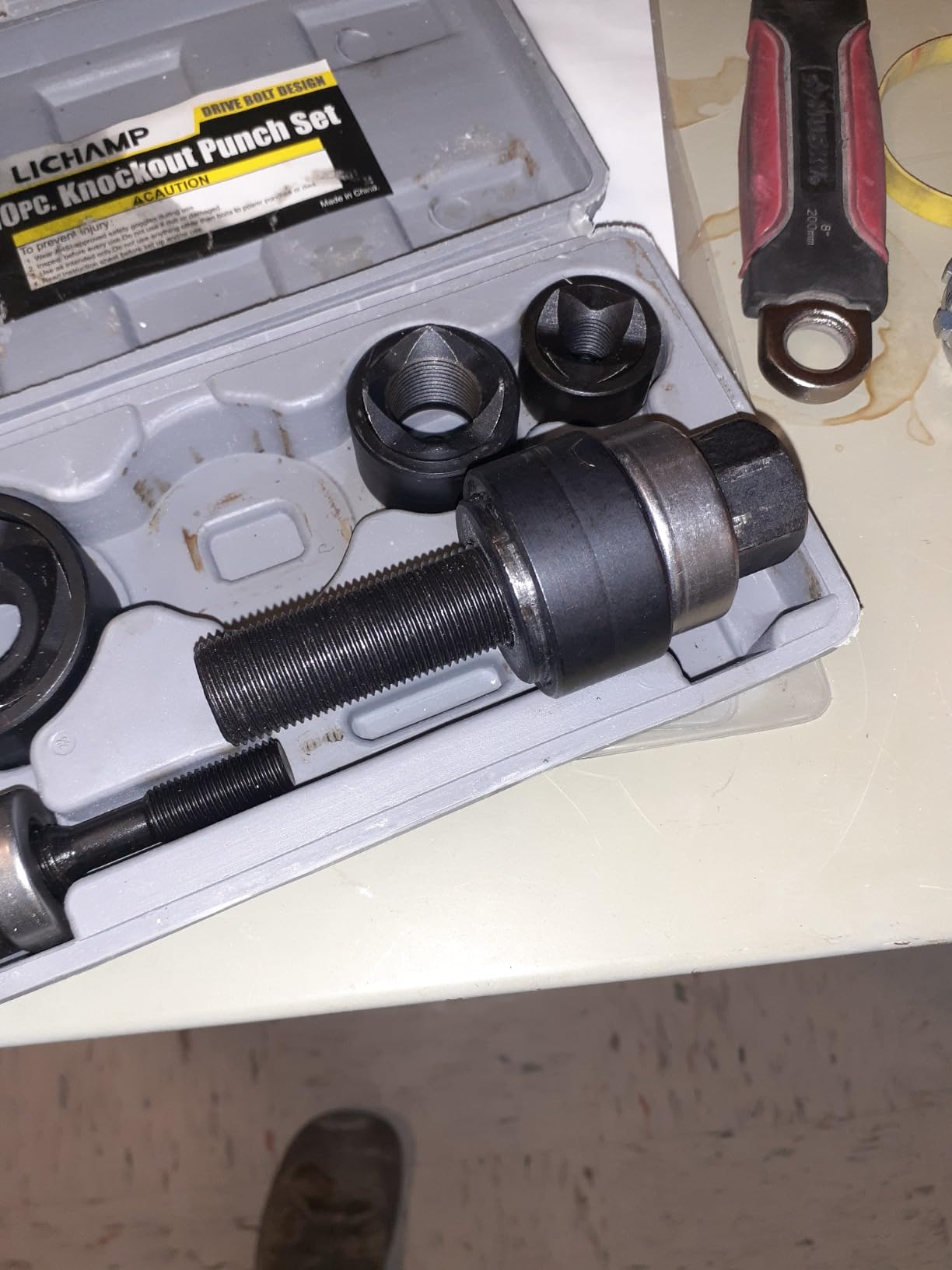 Lichamp Manual Knockout Punch Kit, Metal Sheet Hole Cutter with Dies customer photo 1