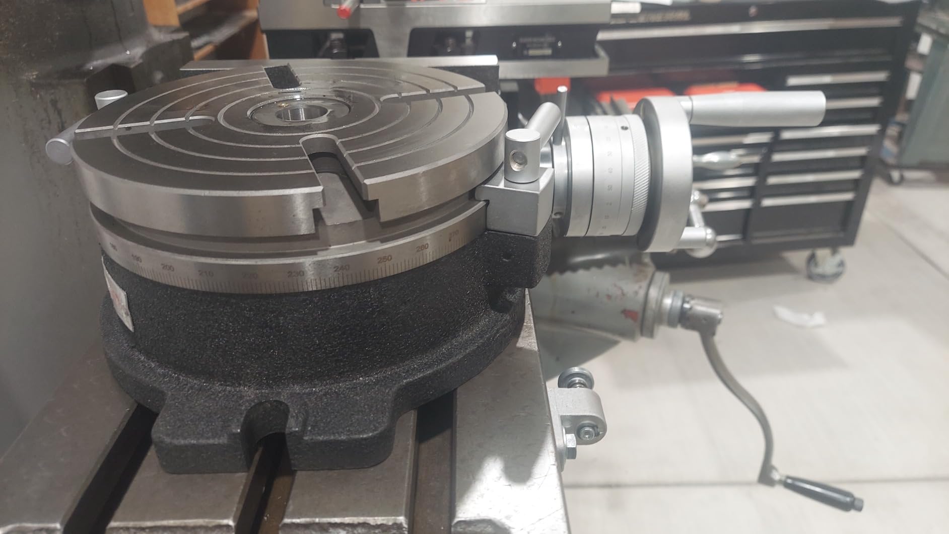 Rotary Table, 7.87 in 4-Slot Horizontal Vertical, KAKA INDUSTRIAL HV-8 customer photo 1