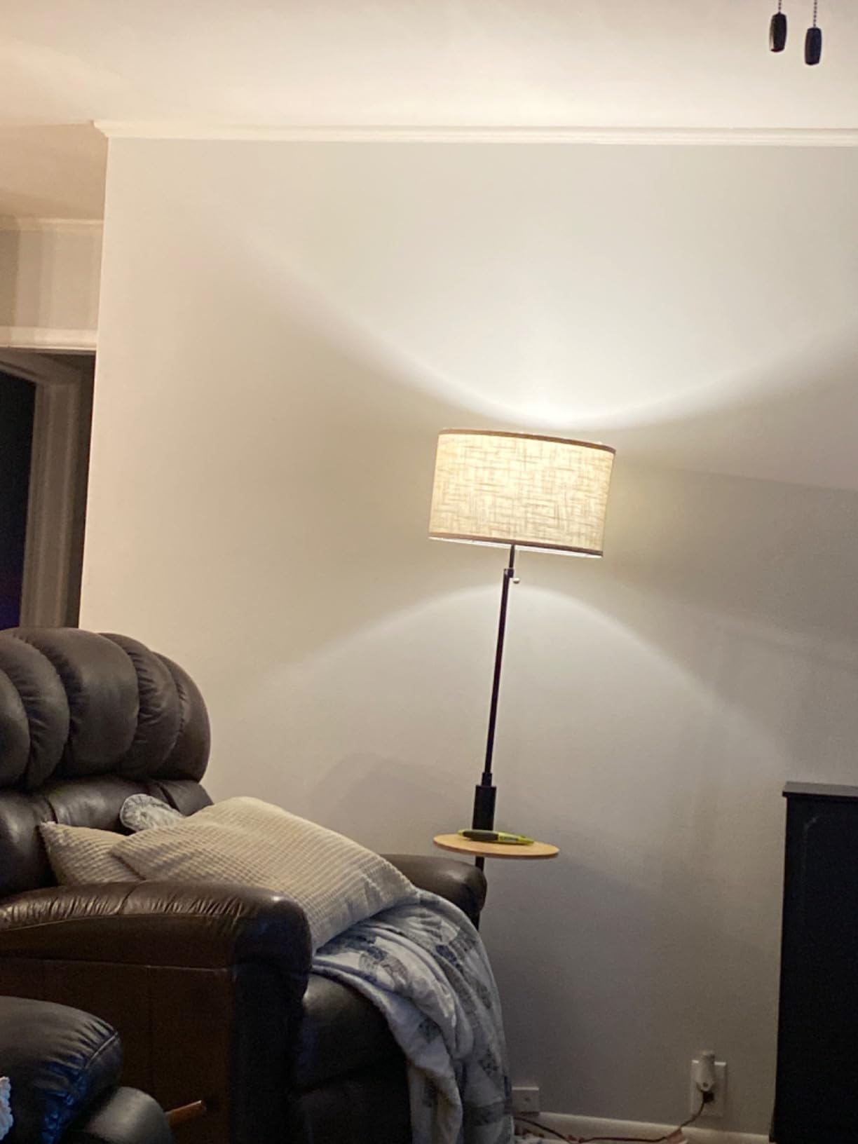 DLLT Living Room LED Floor Lamp- Standing Accent Light with USB Charging Port, Energy Saving, Tall Pole Lighting with Beside Table, Mid Century Contemporary Rooms Lamps, E26 Warm Lights, Fabric Shade customer photo 1