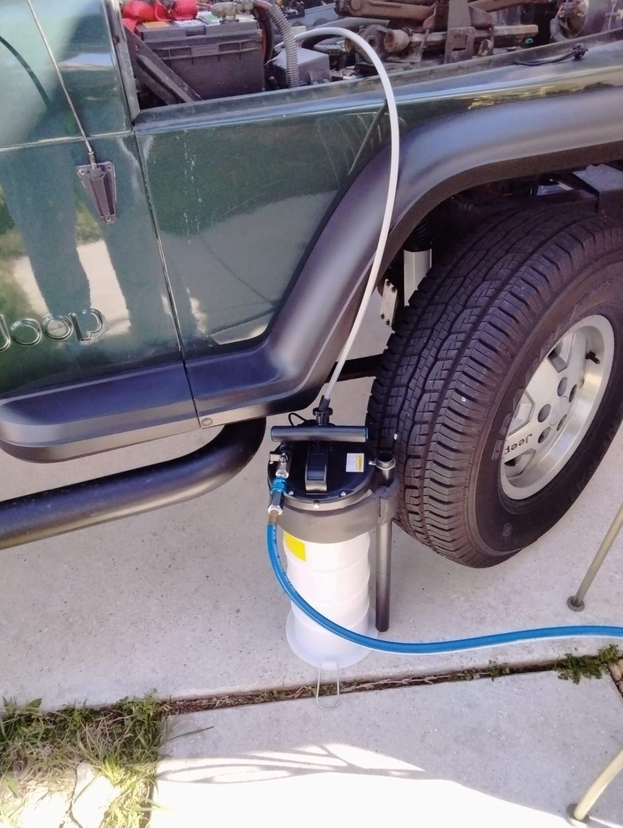 FOUR UNCLES 6.5L Pneumatic/Manual Oil Extractor Pump customer photo 1