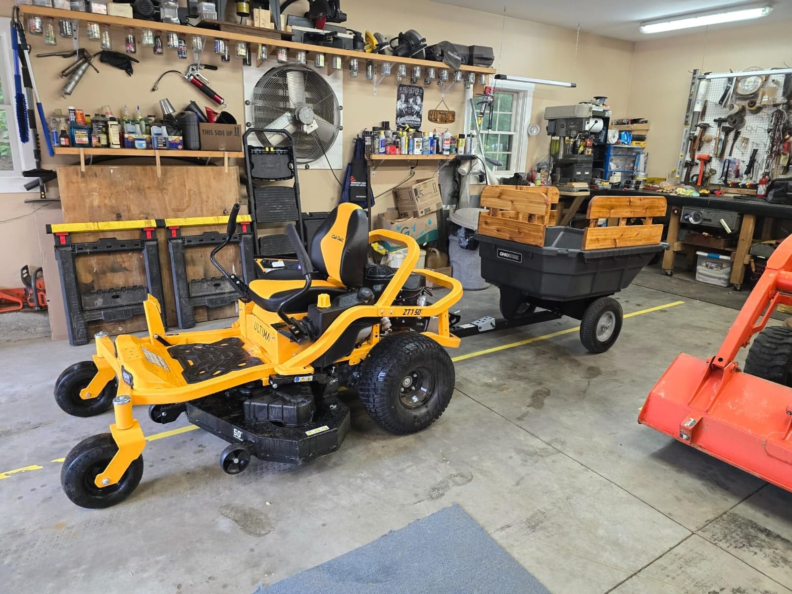 Ohio Steel 1000P-SD Poly Swivel Dump Cart, 15 cu.ft., 1000 lb Load Capacity customer photo 1
