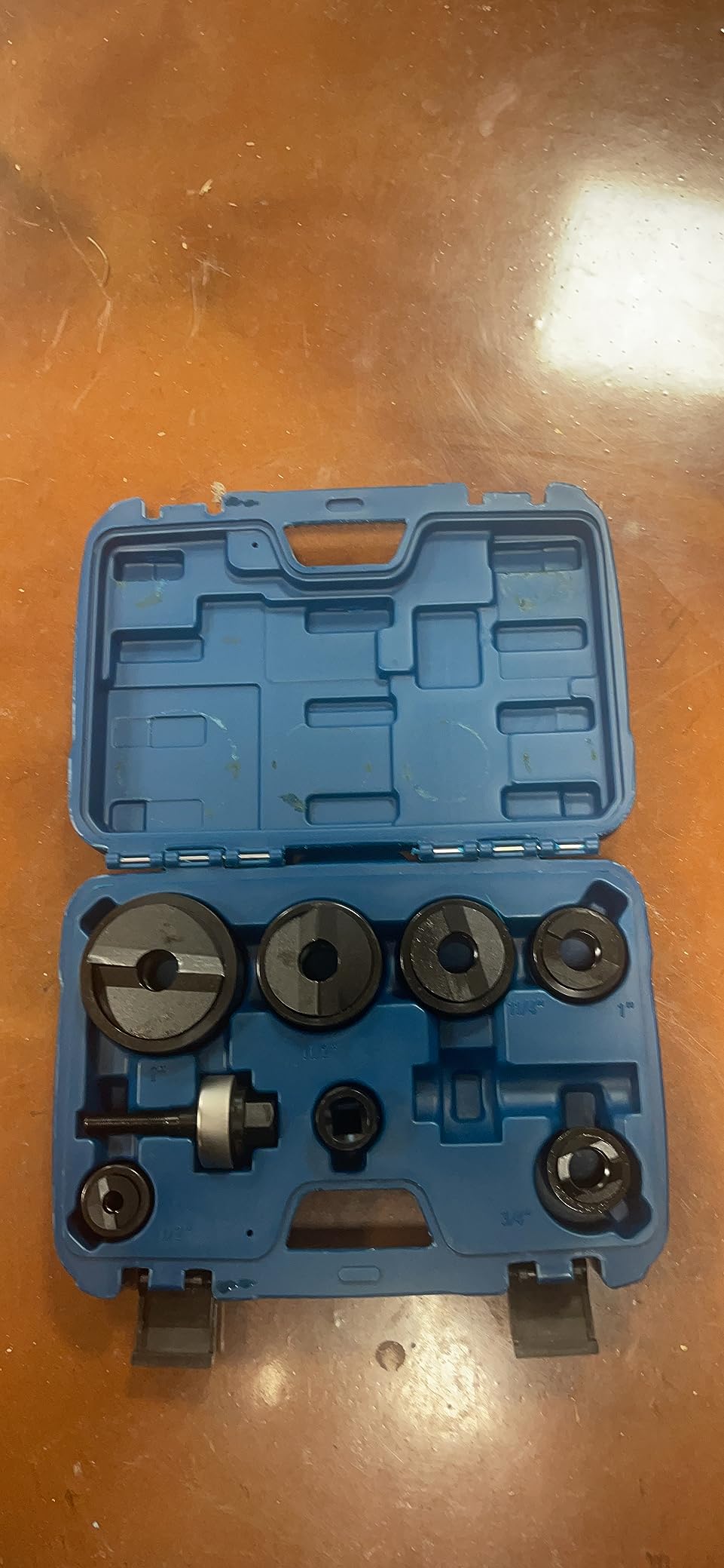 TEMCo TH0390 – Manual Knockout Punch Driver Kit (Set) for ½ inch to 2 inch Electrical Conduit Hole Sizes (1/2