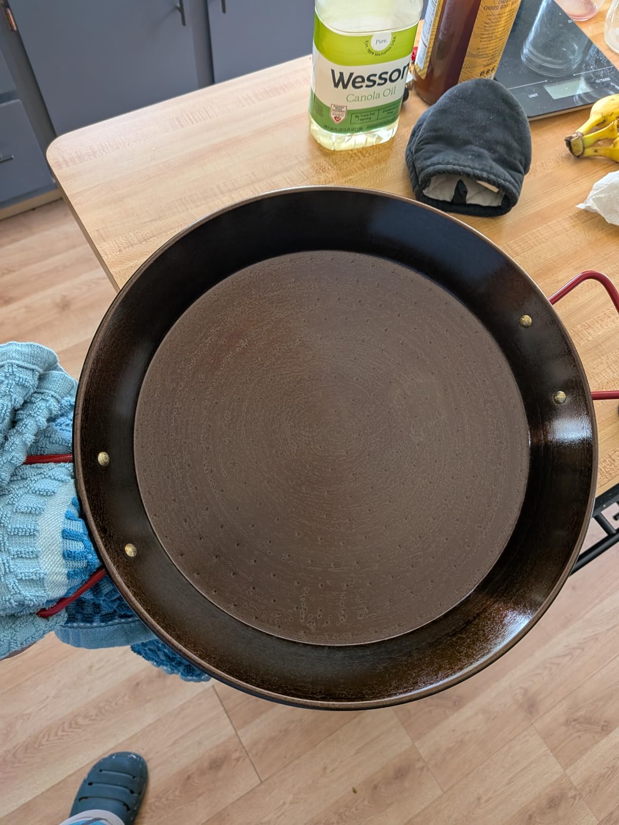 Machika 13 inch Carbon Steel Paella Pan, 34cm Polished Steel Large Skillet From Spain, Great for Paella Parties Indoors, Outdoors, Camping & More, Imported Spanish Paellera, Made by Garcima customer photo 1
