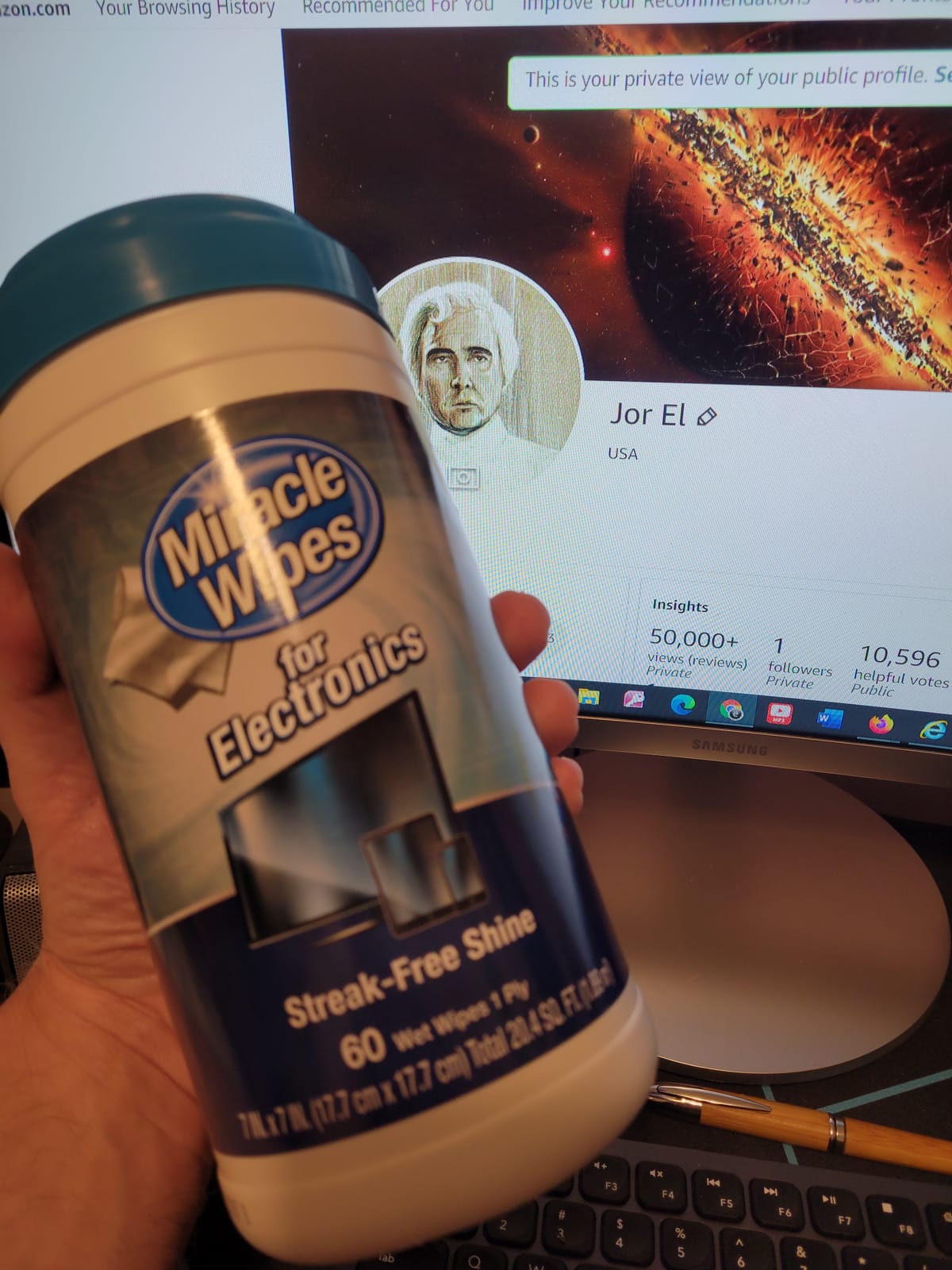 MiracleWipes for Electronics Cleaning - Screen Wipes Designed for TV, Phones, Monitors and More - Includes Microfiber Towel - (60 Count) customer photo 1