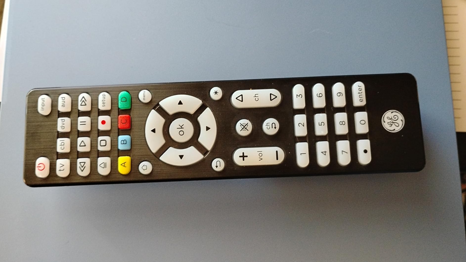 GE Backlit Buttons Universal Remote Control, Samsung TV Remote Control | Samsung Remote Control Replacement for Smart TV, Roku Remote Replacement, Vizio, LG TV, 4-Device, Graphite, 48848 customer photo 2