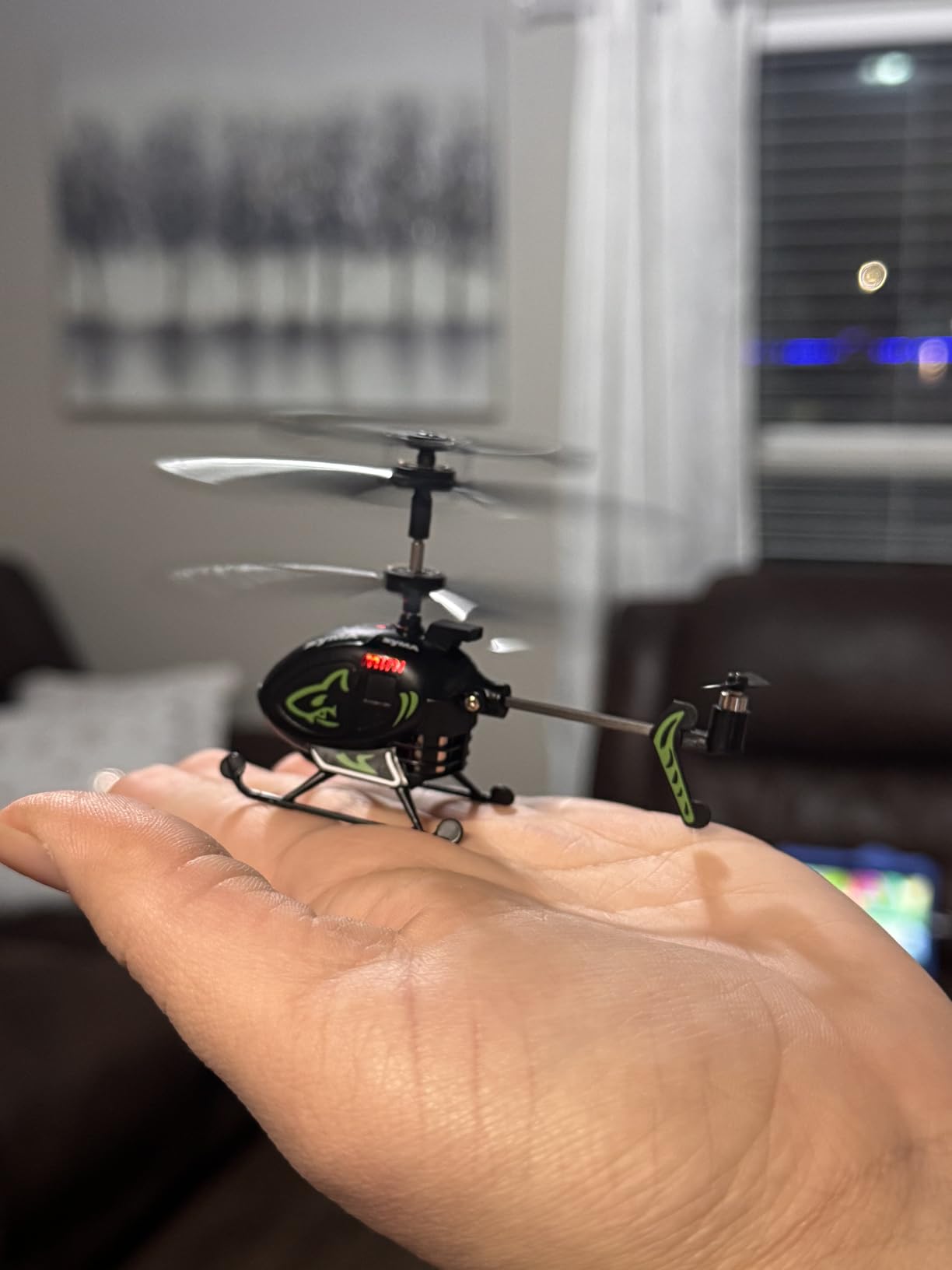 SYMA S100 Mini RC Helicopter for Kids, Indoor Flying, Altitude Hold, Black customer photo 2