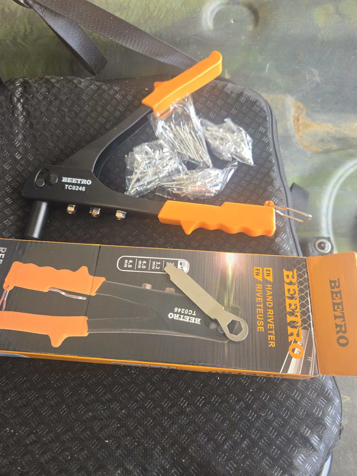 BEETRO Heavy Duty Hand Riveter, Rivet Gun, 3/32