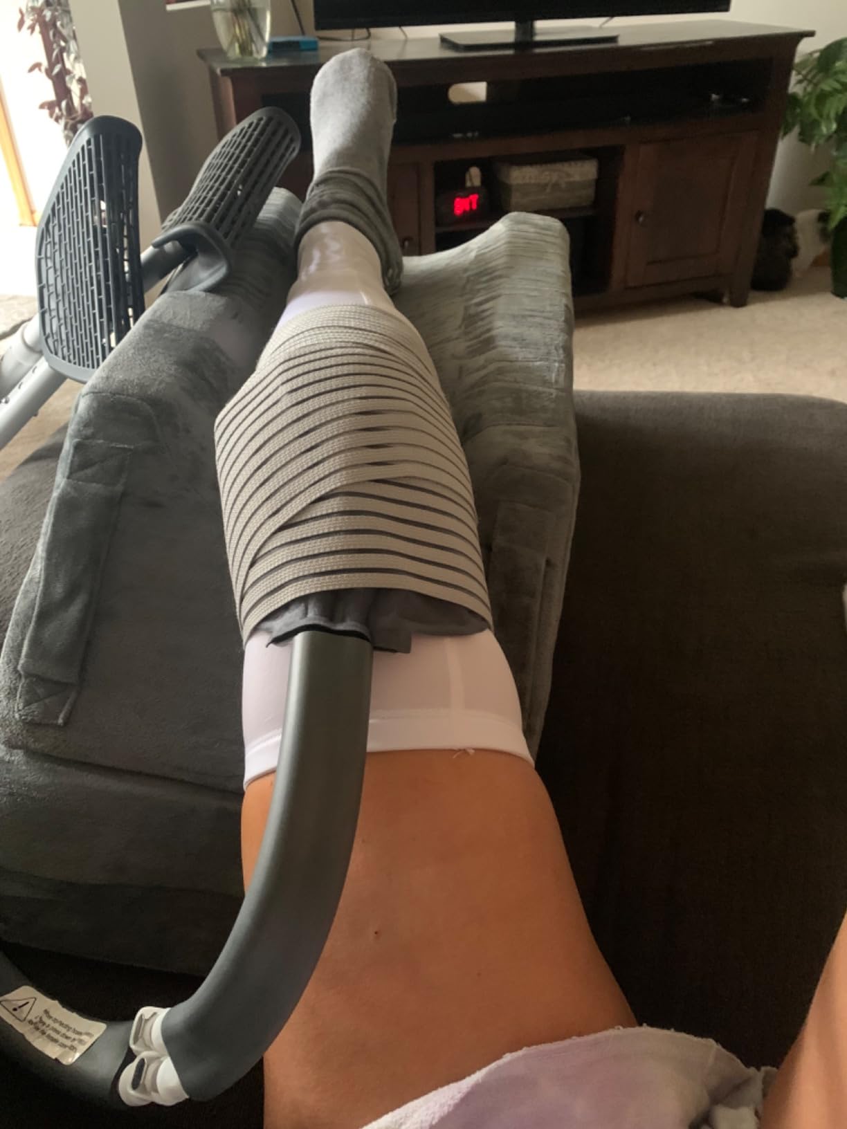 NEHOO Cold Therapy Ice Machine with Universal/Knee Pad, Pain Relief for Post-Surgery Recovery, FSA Eligible HSA, Programmable Compression Continuous Ice Circulation for Faster Swelling Reduction customer photo 2