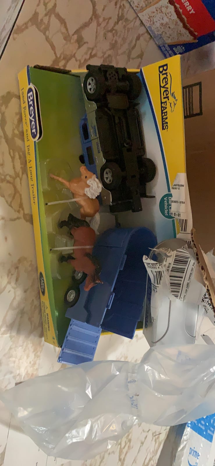 Breyer Horses Farms Land Rover and Tag-a-Long Trailer and Playset | Die Cast | 3.25” H x 10.5” L x 2.5” D | 2 Stablemates Horses Included | 1:32 Scale | Model #59216, Multi customer photo 2