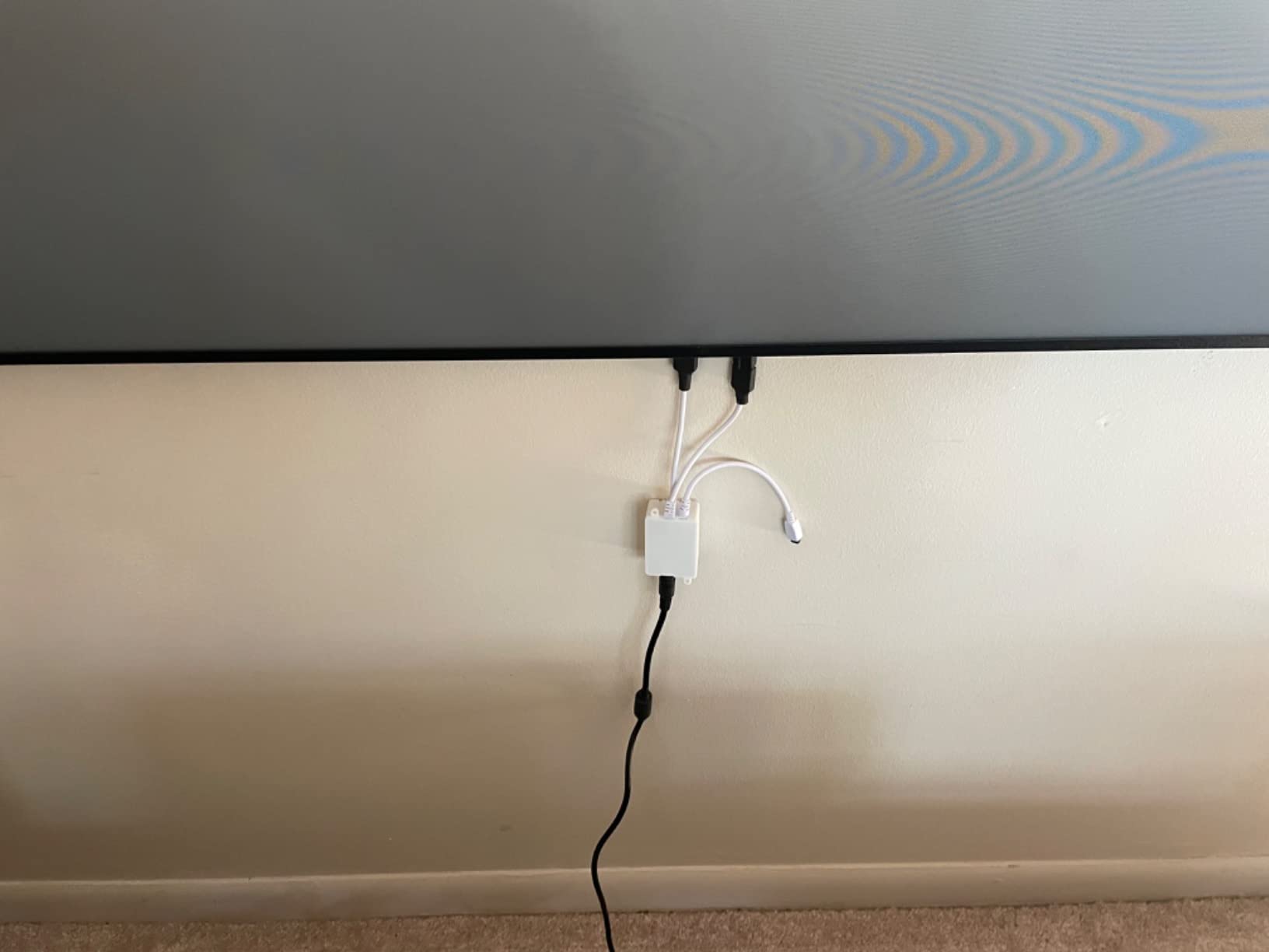 Elite Screens Aeon CLR3 103
