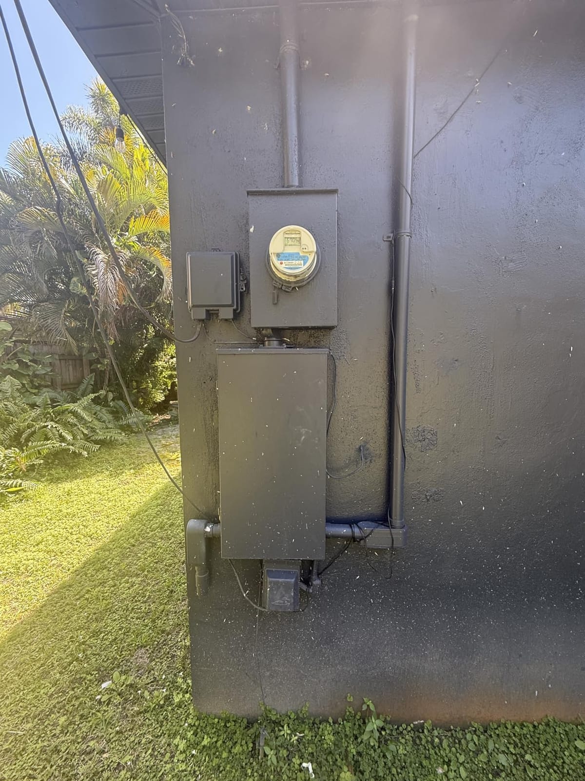 SIEMENS BOLTSHIELD Plug-in Surge Protection Device 2-Pole 65kA 120/240V, 1Ø, 3W customer photo 2