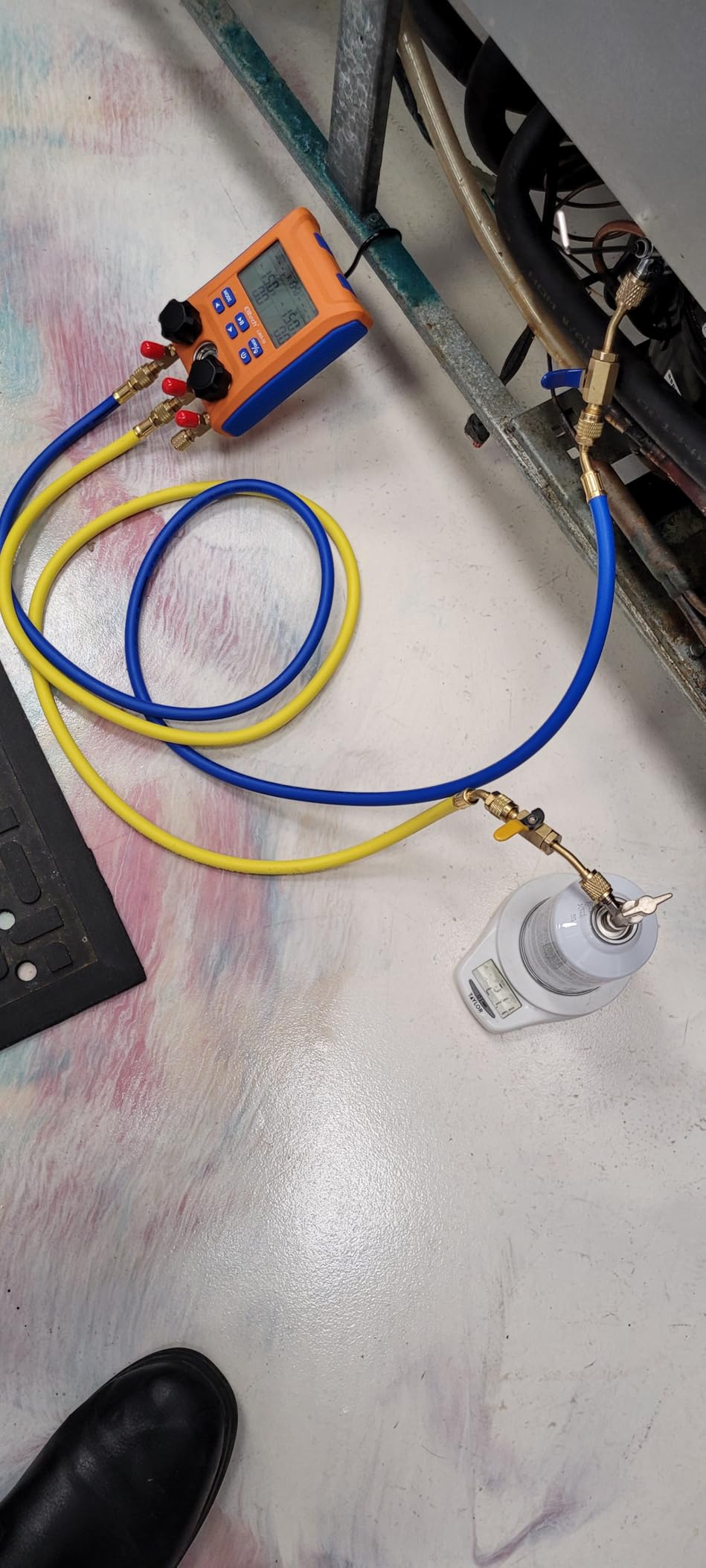 Elitech LMG-10 2-Way HVAC Manifold with Wired Temp Clamps customer photo 2