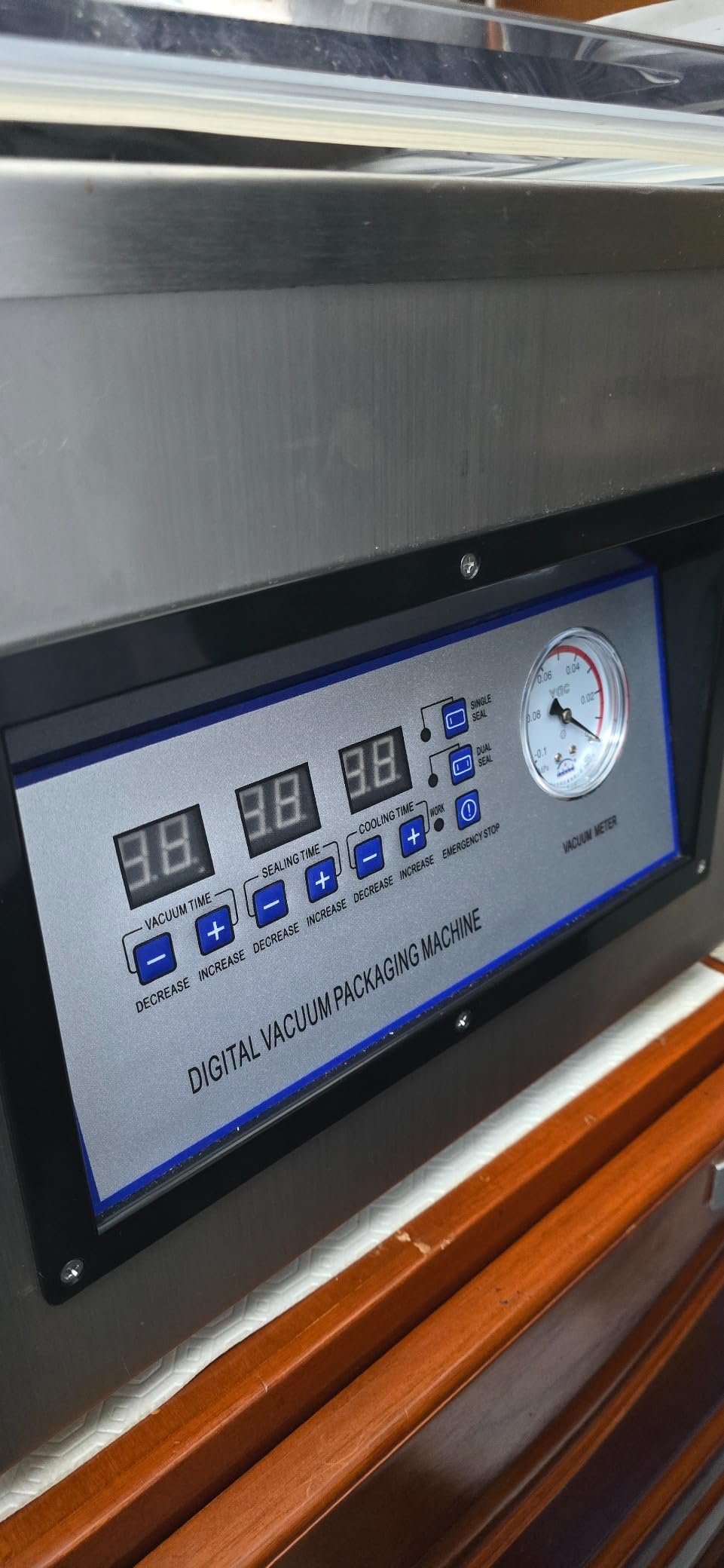 VEVOR Chamber Vacuum Sealer 320W Sealing Power 12.6 Inch Sealing Length customer photo 1
