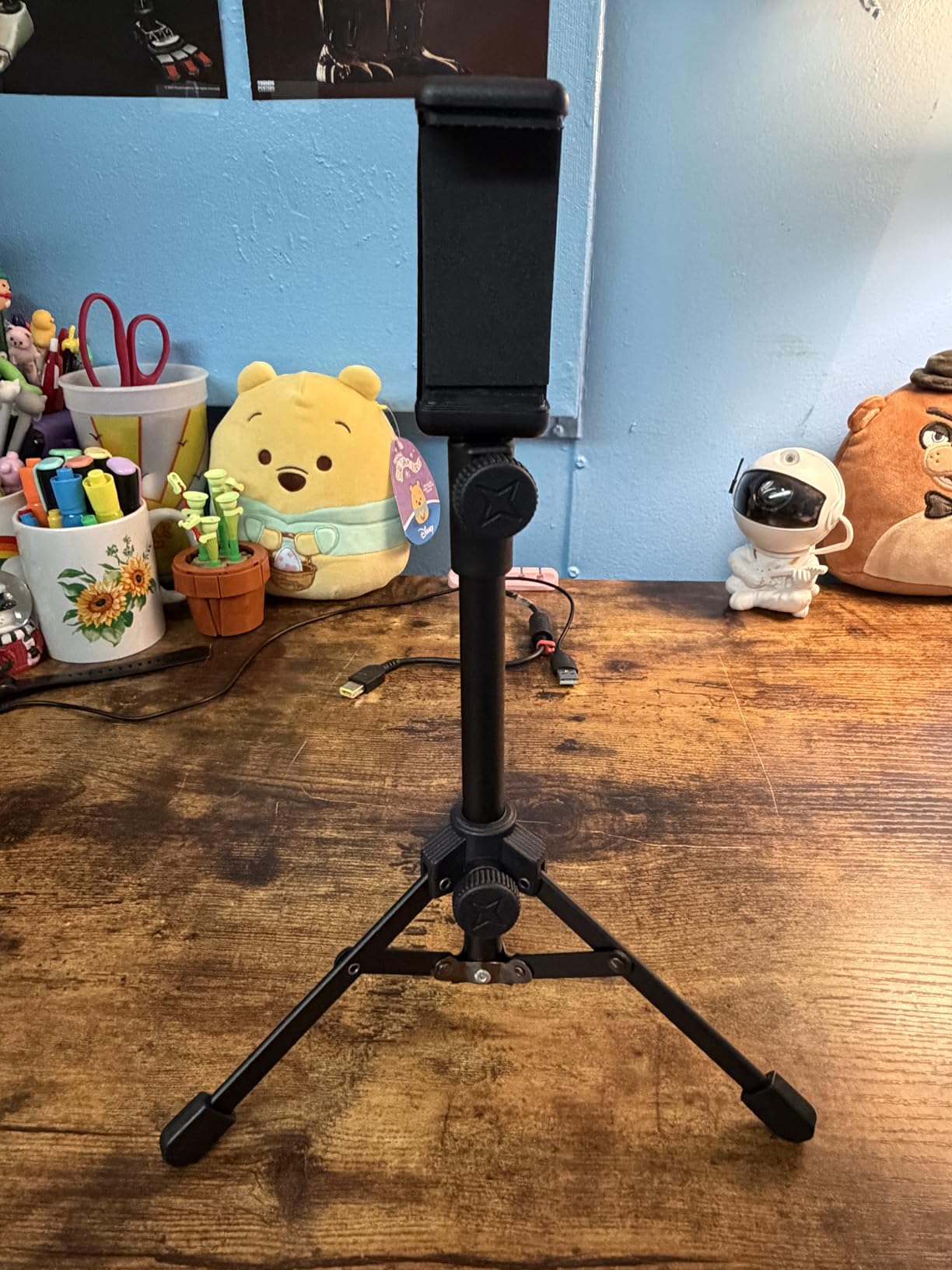 Webcam Tripod Stand Extendable Desktops Tripod for Camera/Phone/Webcam, Desk Tripods Webcam Mount Holder Compatible with Logitech Webcams C925e C922x C922 C930e C930 C920 C615 /iPhone/Ring Light customer photo 1