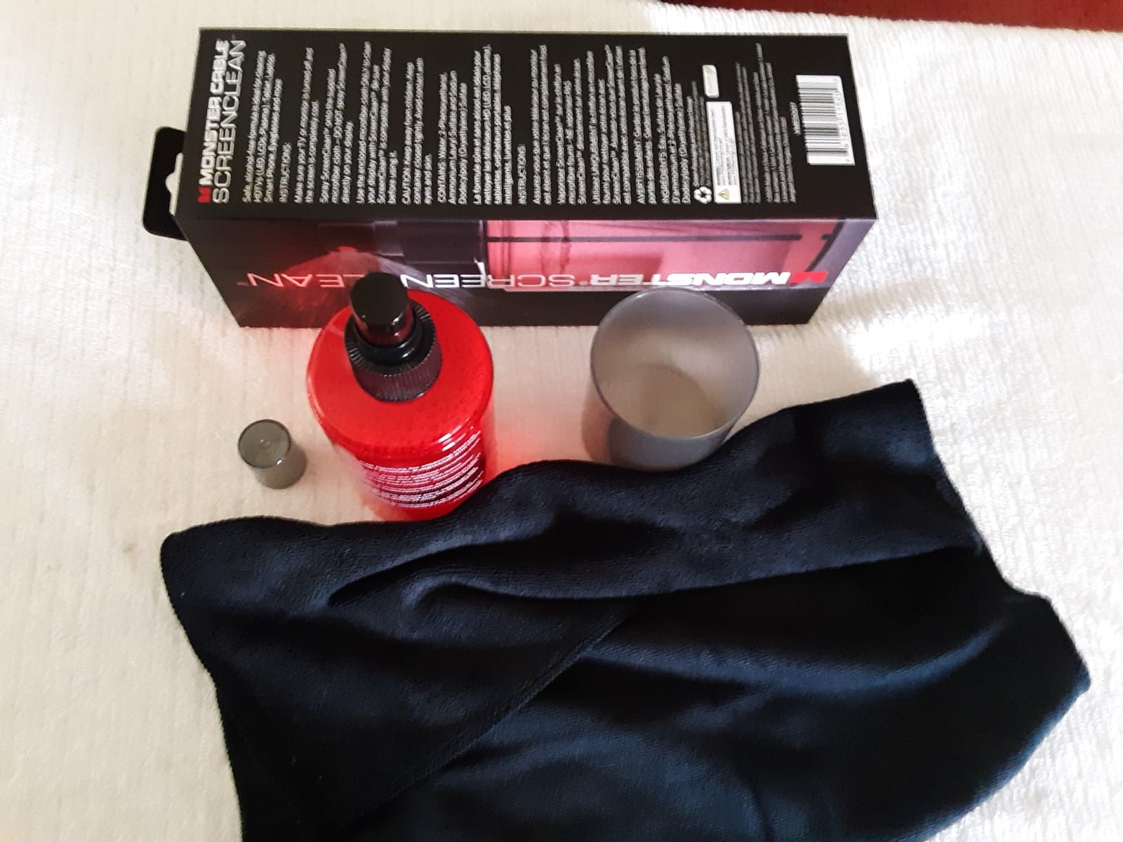 Monster Screen Cleaner Kit with Microfiber Cloth, 6.7 oz for HDTVs, Laptops, Tablets customer photo 1
