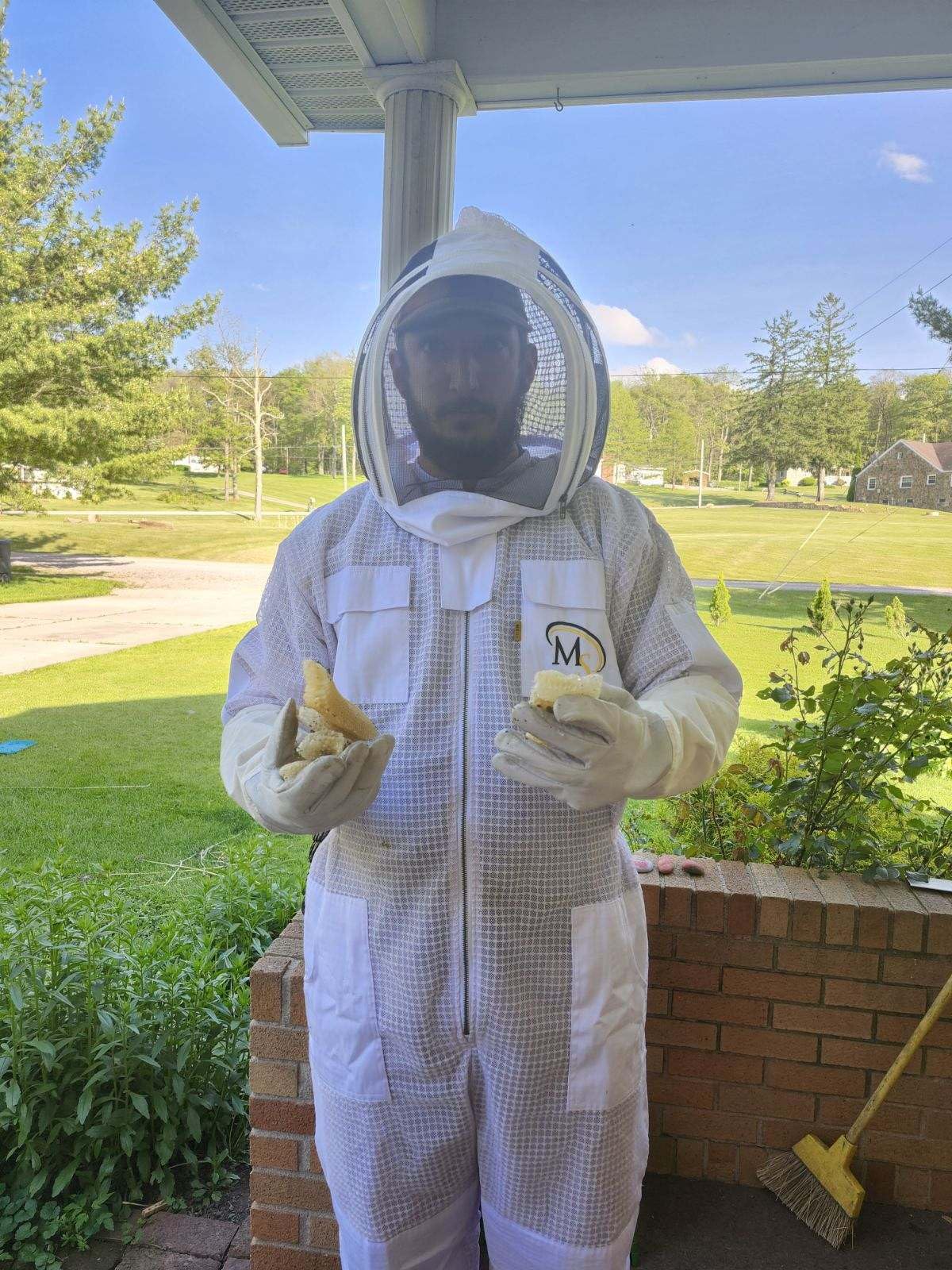 MS Breathable Ventilated 3Layers Beekeeping Suit with Fencing Veil & Protective Gloves – Full Body Beekeeper Suit customer photo 2