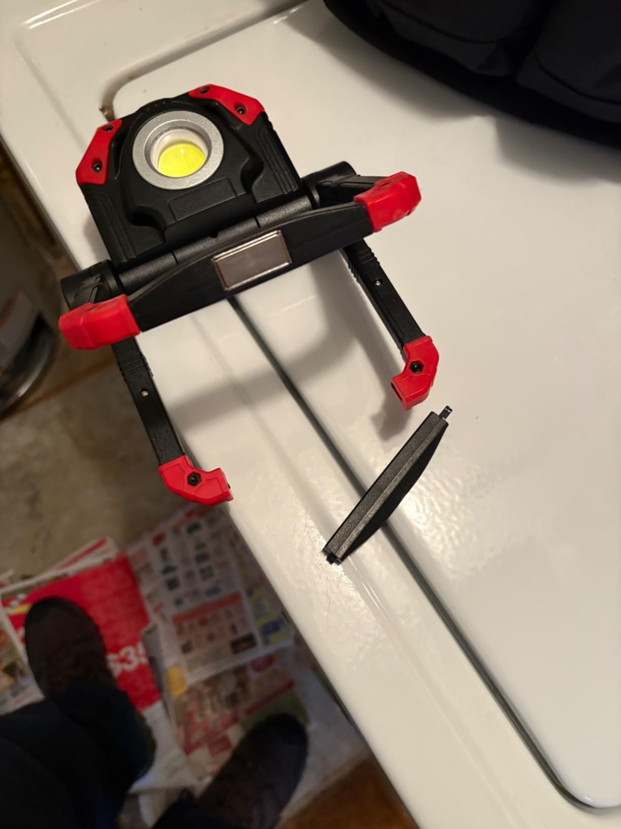 YZONI M6 2-Pack LED Work Light, 2500LM Rechargeable Magnetic COB Shop Light customer photo 1