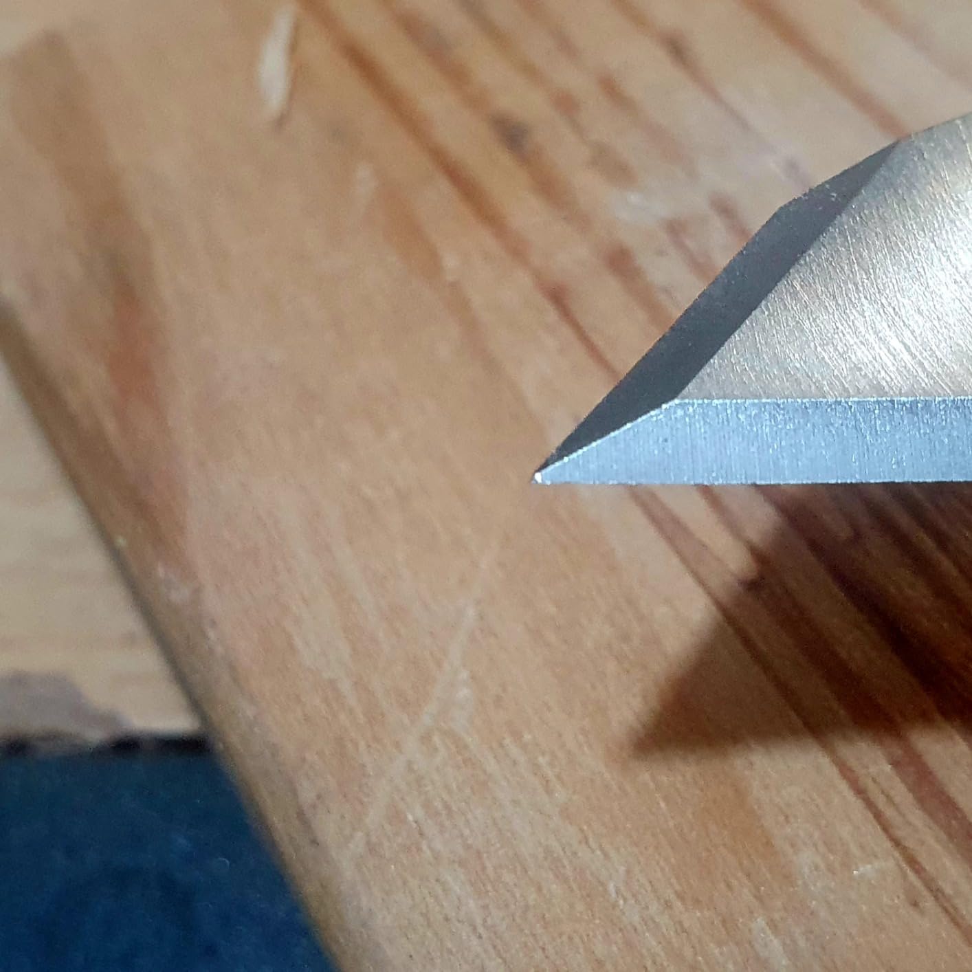 Narex Dual Bevel Marking Knife Stainless Steel Blade Rosewood Handle Finger Indents (0.060