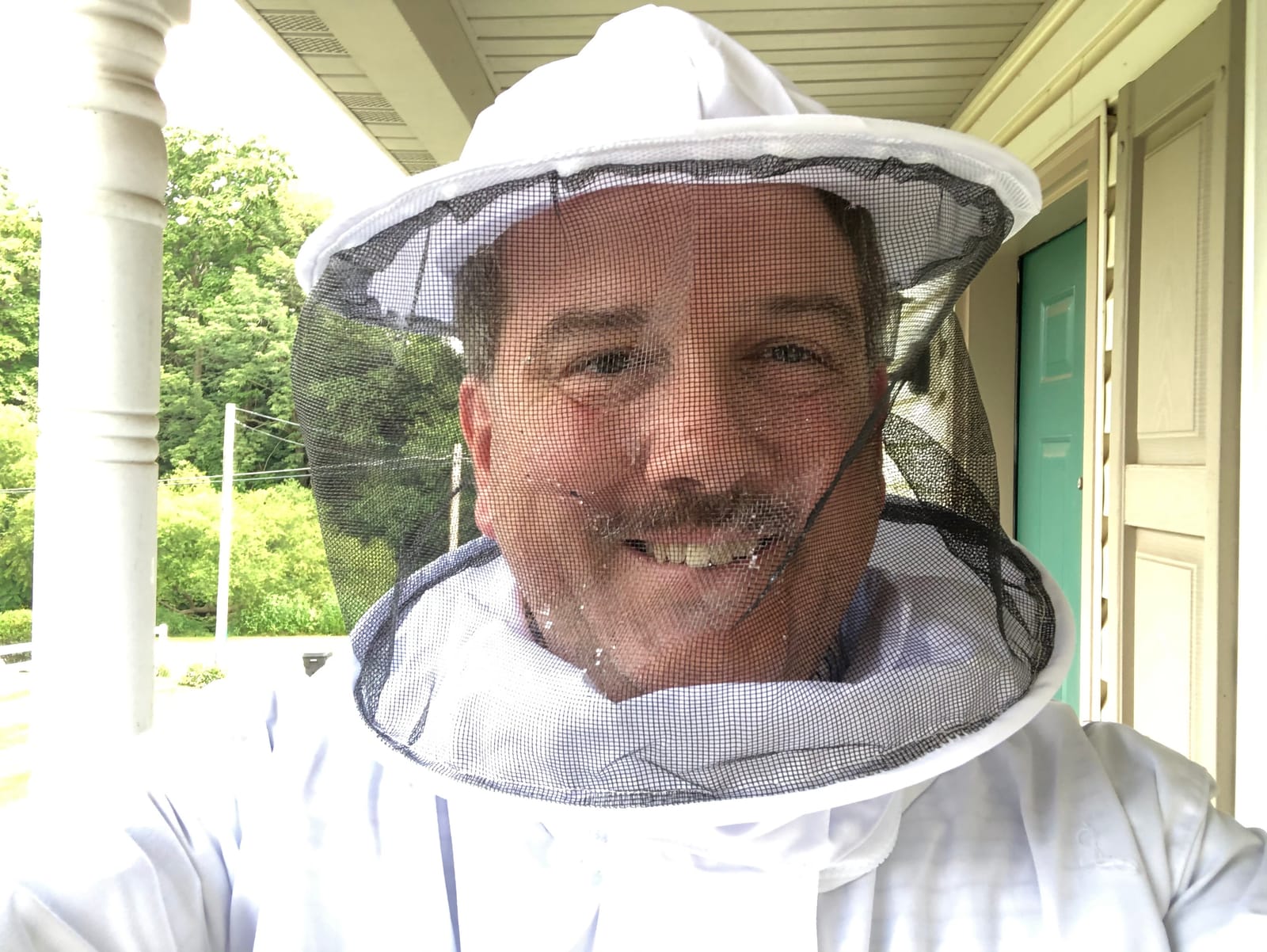 Professional Bee Suits for Men Women Sting Proof with Round Veil, Sting-Proof Full Body Protection Beekeeping Suit with Glove customer photo 1