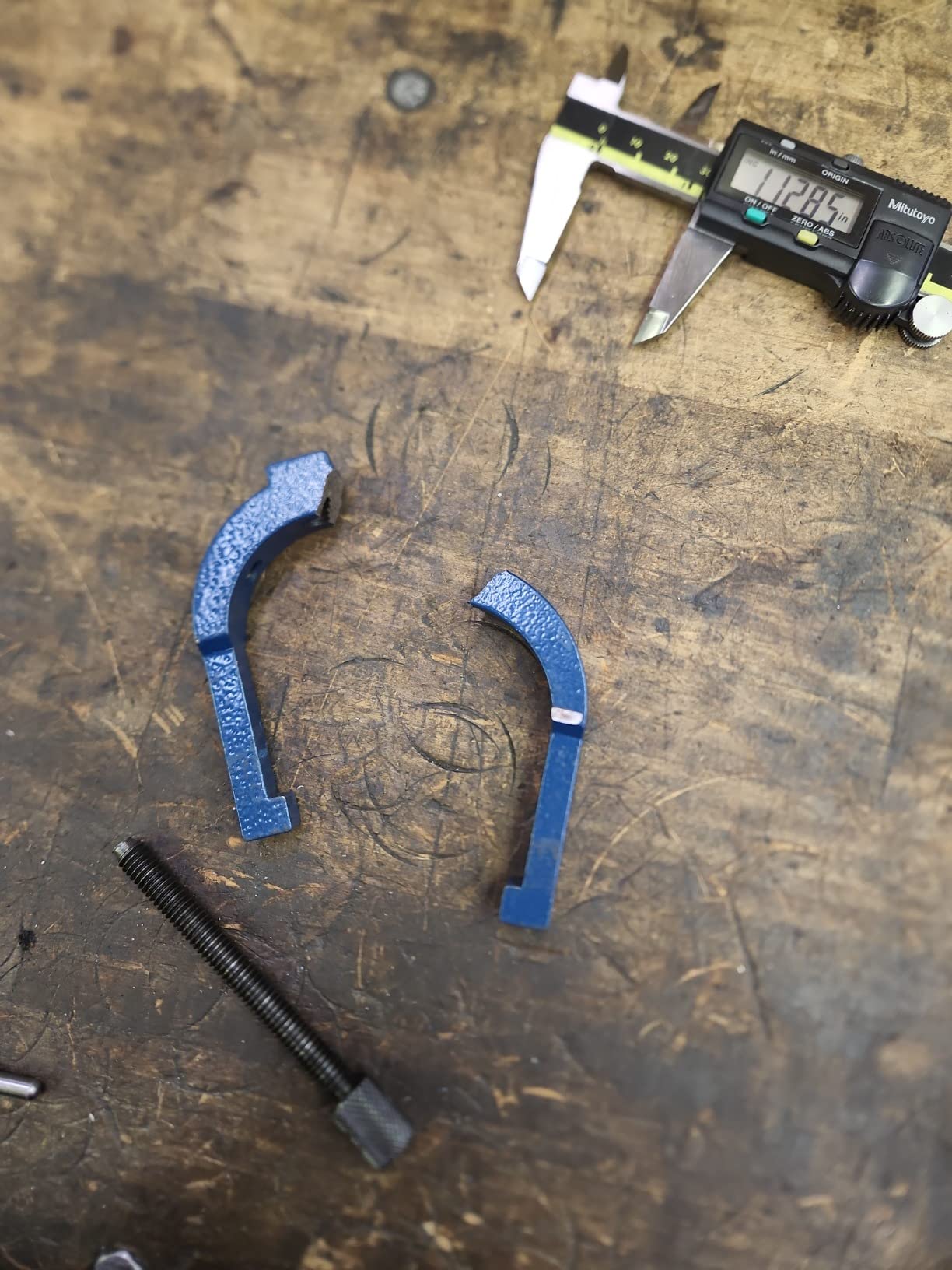 findmall 2-3/8 L X 2-3/4 W X 2 H Accuracy V-Block Clamp Set customer photo 1