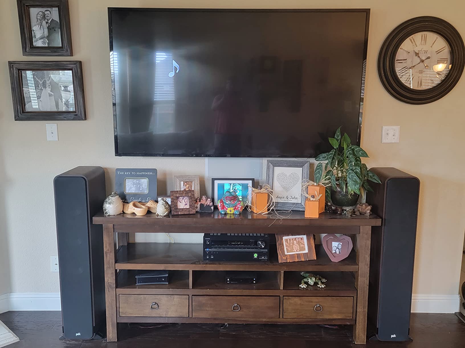 Polk Audio Signature Elite ES60 Tower Speaker, Single, Stunning Black customer photo 2
