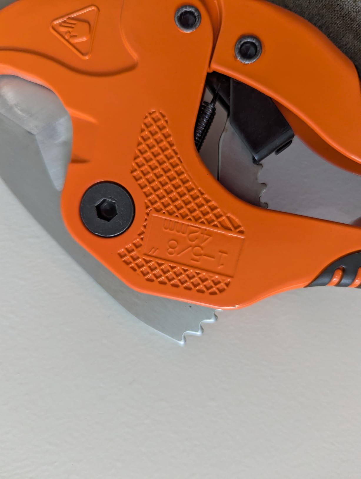 Bates- PVC Pipe Cutter, Cuts up to 1-5/8