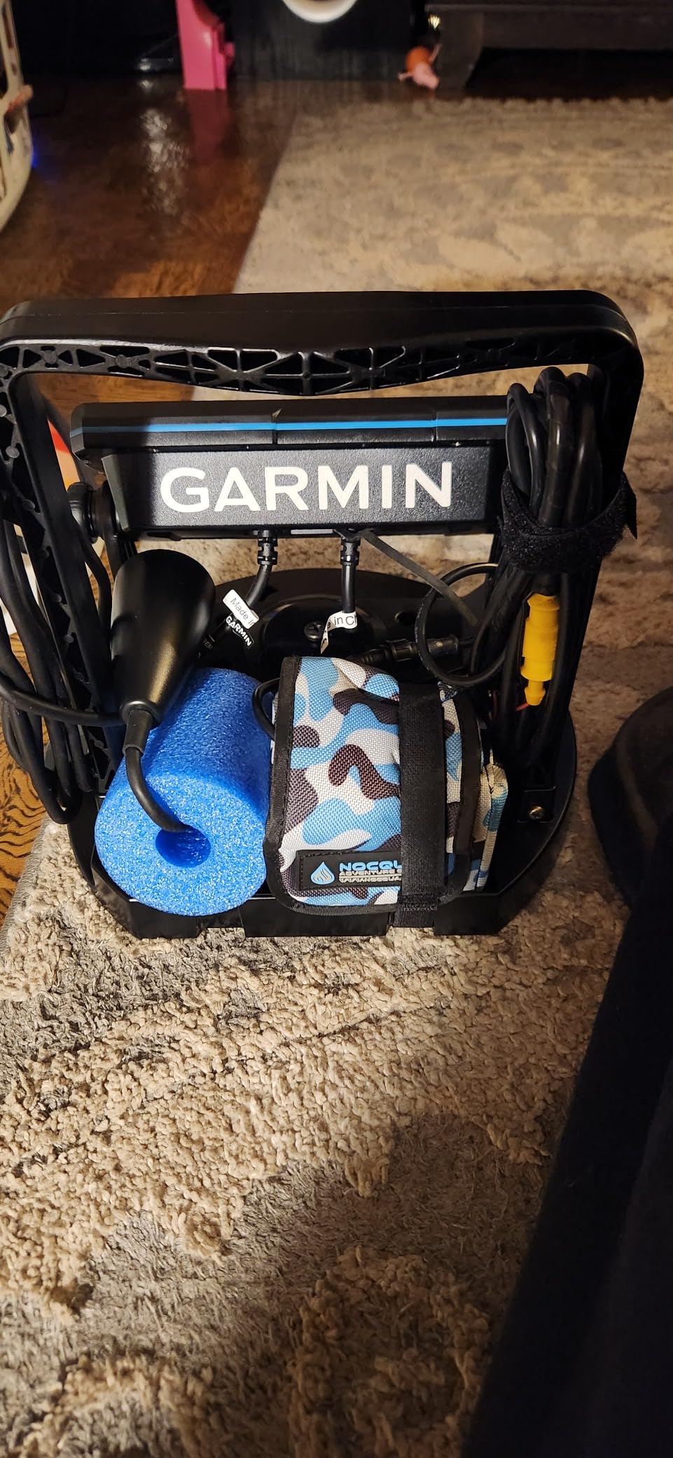 Garmin Striker Vivid 5cv,Portable Ice Fishing Bundle w/GT8HW-IF customer photo 2