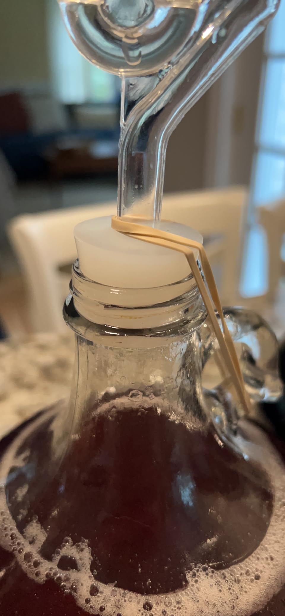 Bubble Airlock Set, 4 Airlocks for Fermenting, 4 Drilling #6 Stoppers and 8 Airlock Grommets, Used for Brewing Wine, Beer, Sauerkraut, Pickles, Etc. Fermentation Bubbler Airlock customer photo 1