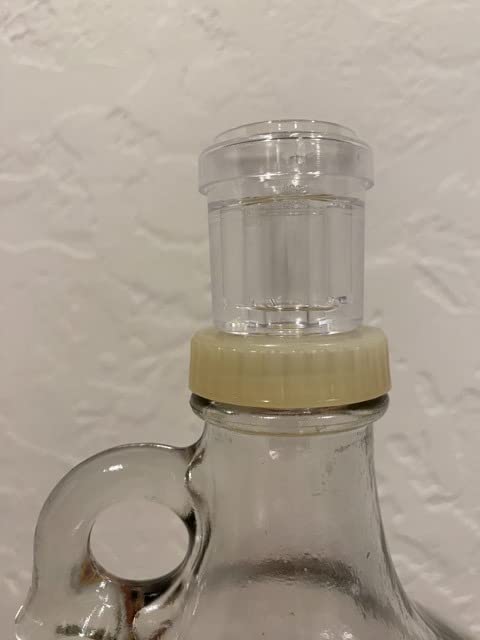 North Mountain Supply 1 Gallon Glass Fermenting Jug with Handle & Airlock customer photo 1