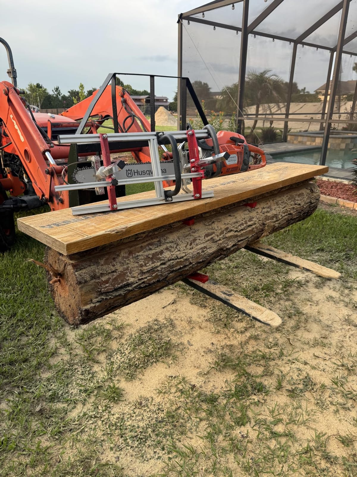 Zozen Chainsaw Mill, Fits 14”-36” Planking Milling Bar, Portable Sawmill customer photo 1