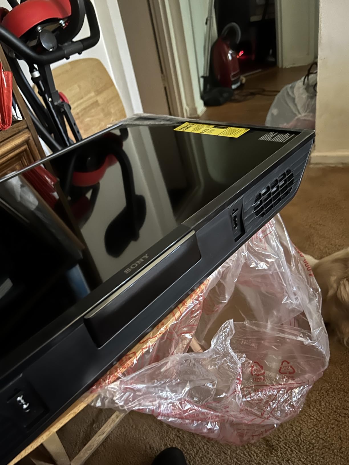 32 Inch 720p HD LED HDR TV W830K Series with Google TV and Google Assistant customer photo 1