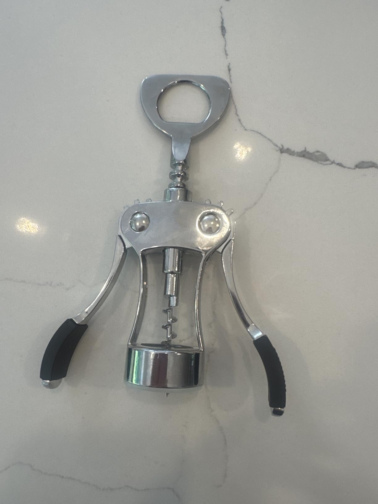 KORCCI Wine Opener, Heavy-Duty Zinc Alloy Wing Corkscrew, Premium Beer Bottle Opener, Multifunctional Wine Accessories with Ergonomic Handle and Sharp Screw, for Kitchen, Bar, Restaurant (SILVER) customer photo 2
