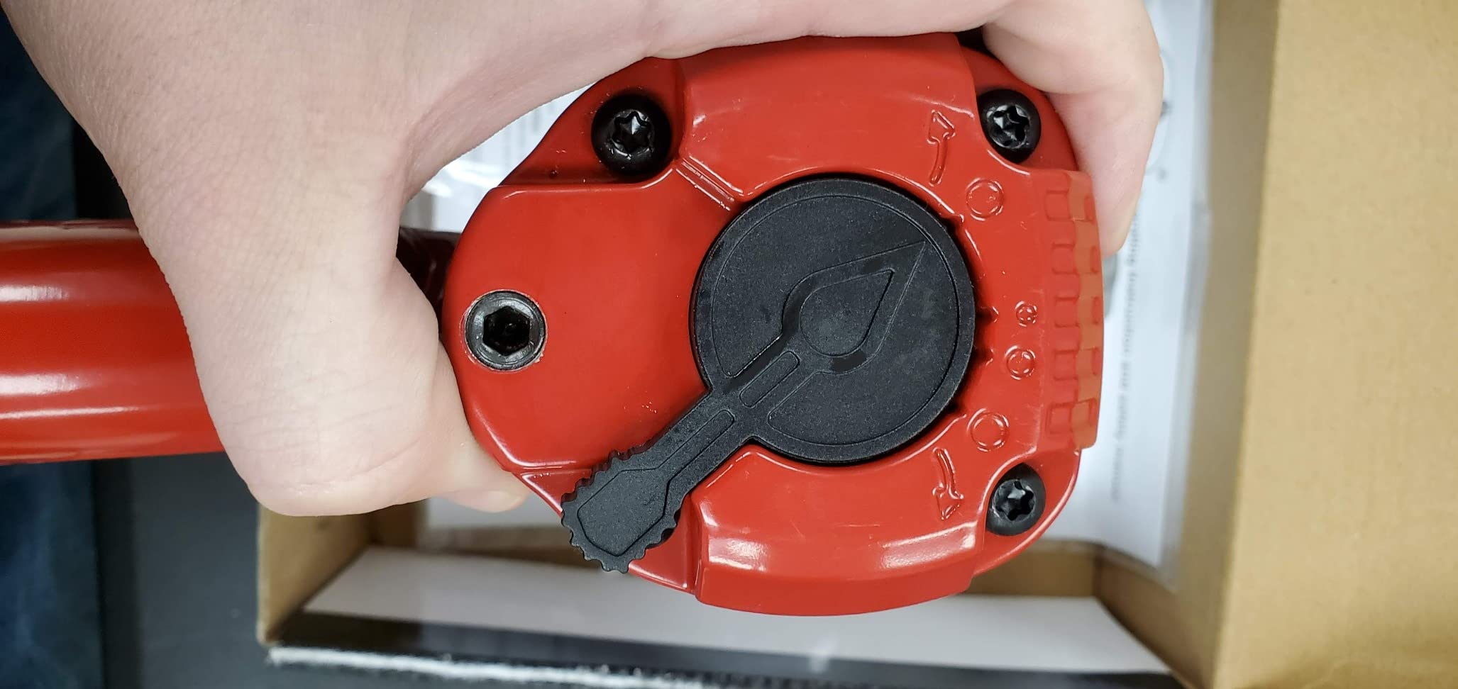 AEROPRO TOOLS 1/2-Inch Aluminum Air Impact Wrench(A398) customer photo 1