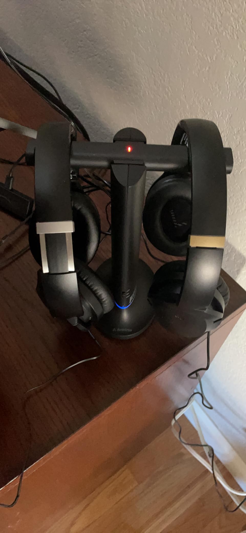 Avantree Duet - Dual Wireless Headphones for TV Watching | Clear Voice & Loud Volume for Seniors and Hard of Hearing, Easy Plug & Play Setup, with 2.4GHz RF Transmitter & Charging Dock customer photo 1