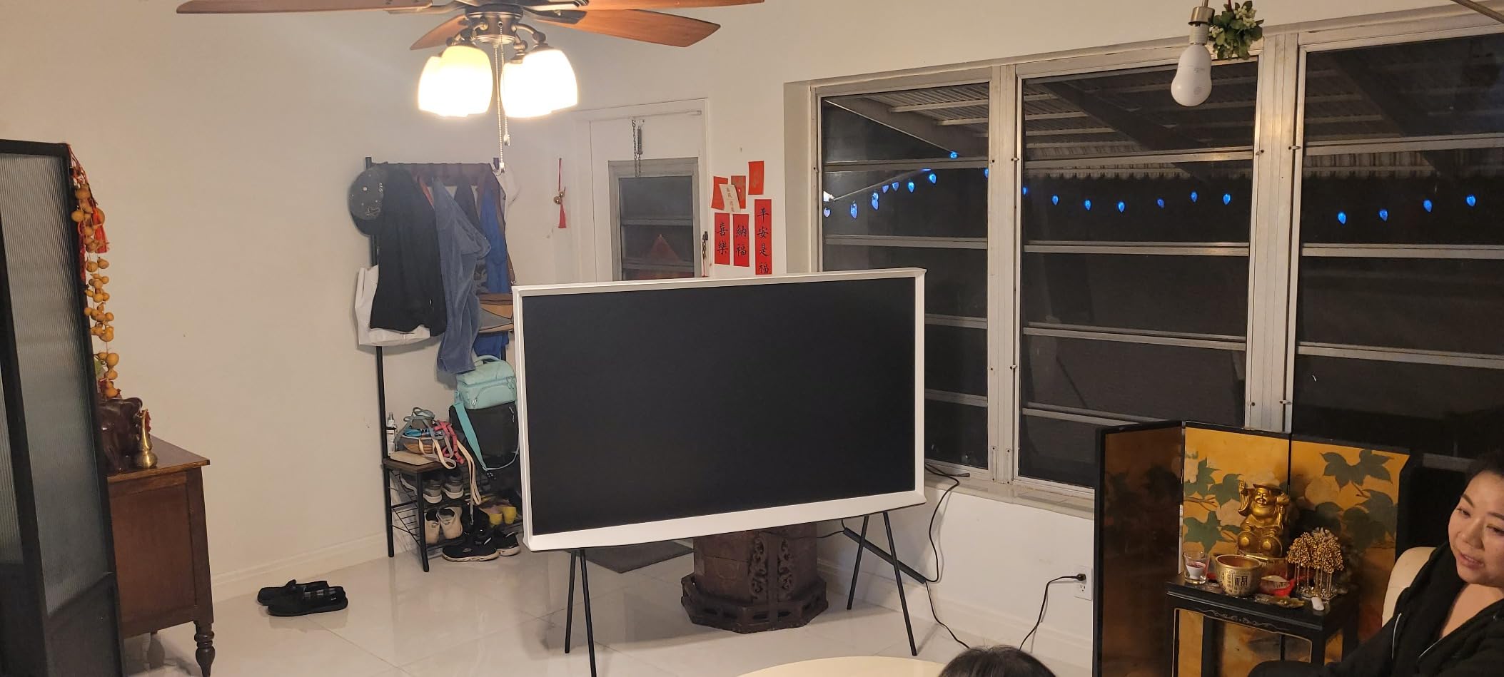 SAMSUNG 65-Inch Class The Serif LS01B Series - QLED 4K, I-Shaped Design, Anti-Reflection Matte Display, Portable Easel Stand, Ambient Mode+ Smart TV w/ Alexa Built-in (QN65LS01BAFXZA, Latest Model) customer photo 1
