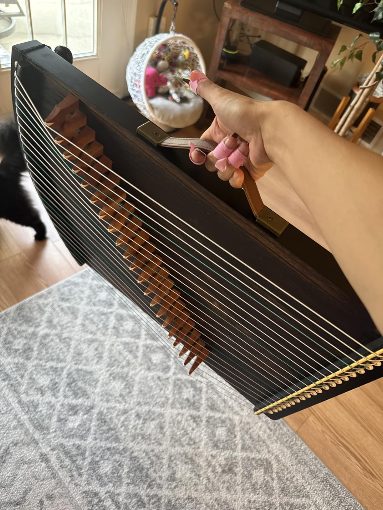 LANDTOM Guzheng Finger Trainer with Full Accessories/Guzheng Code/Backpack, Suitable for Professional/Adult/Beginner/Children 21 Strings (A, strings on bridges) customer photo 1